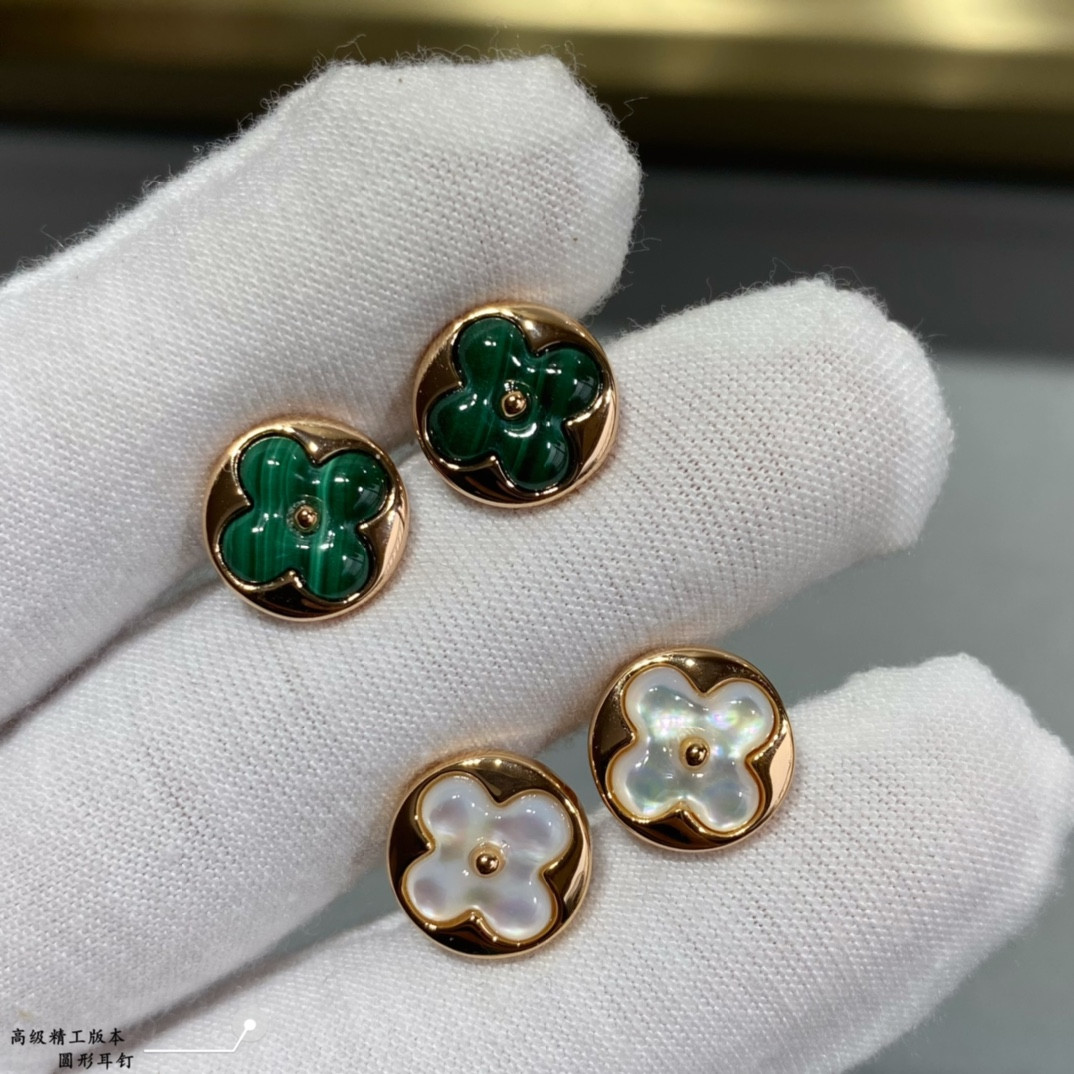 l0*is V*t0n earrings
