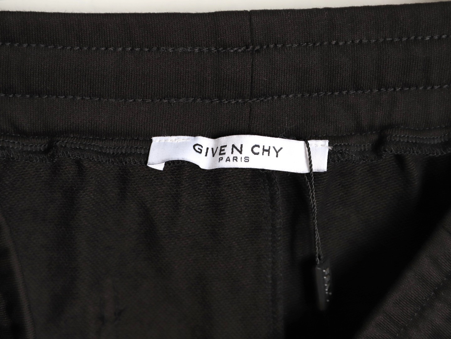 GIVENCHY 25ss shorts