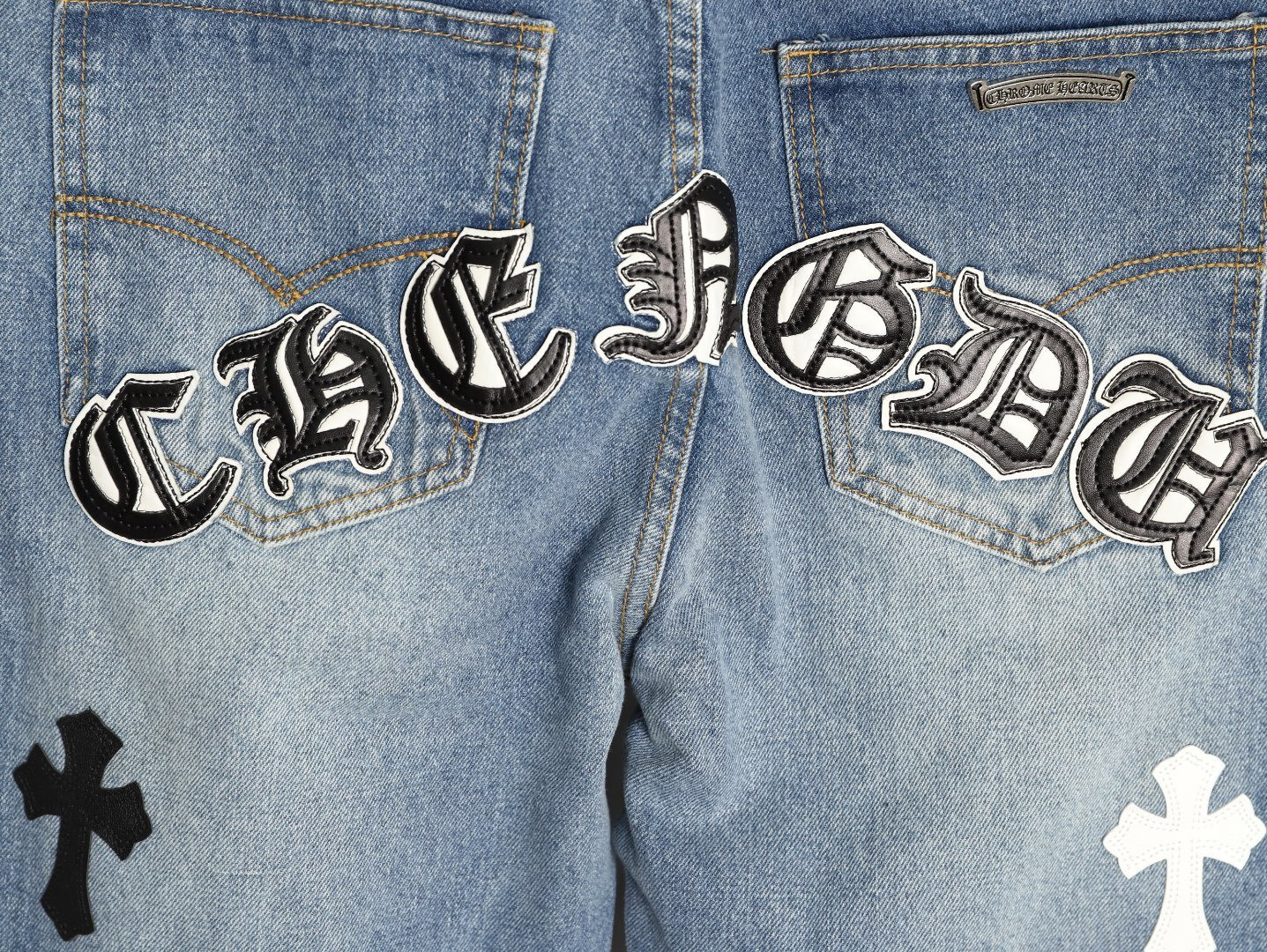 Ch**me He**ts jeans
