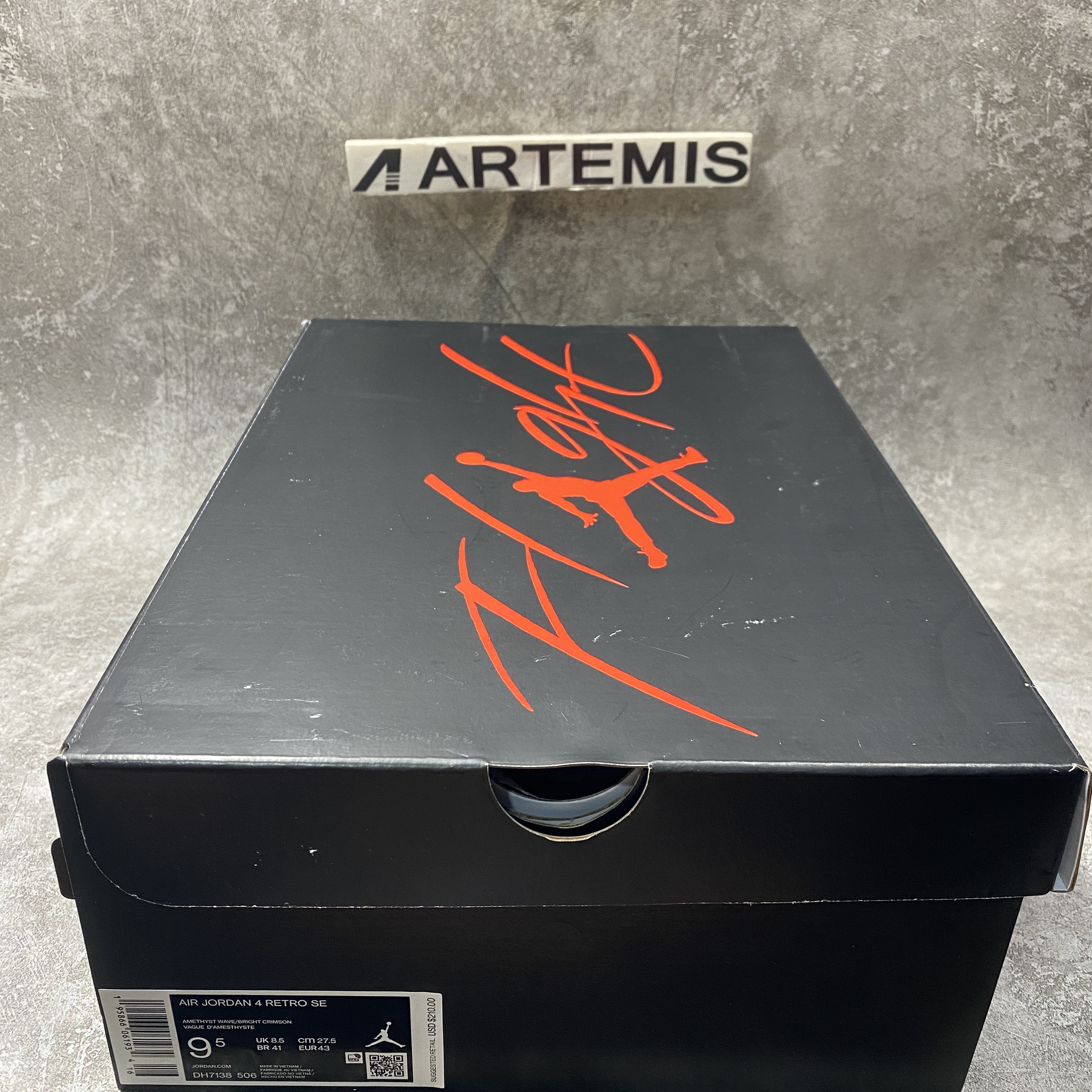 Air Jordan 4 Retro