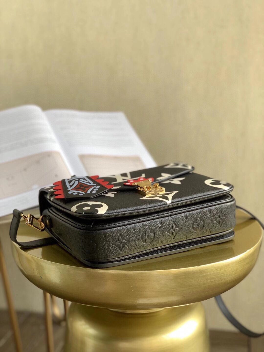 LV CRAFTY POCHETTE METIS M45385