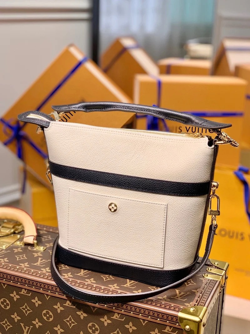 LV CRUISER PM M57813