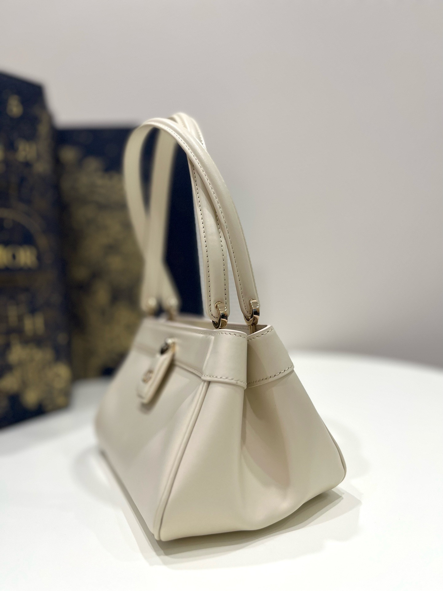 ch**an D*or small D*or key bag 8.5x5x4.5 in