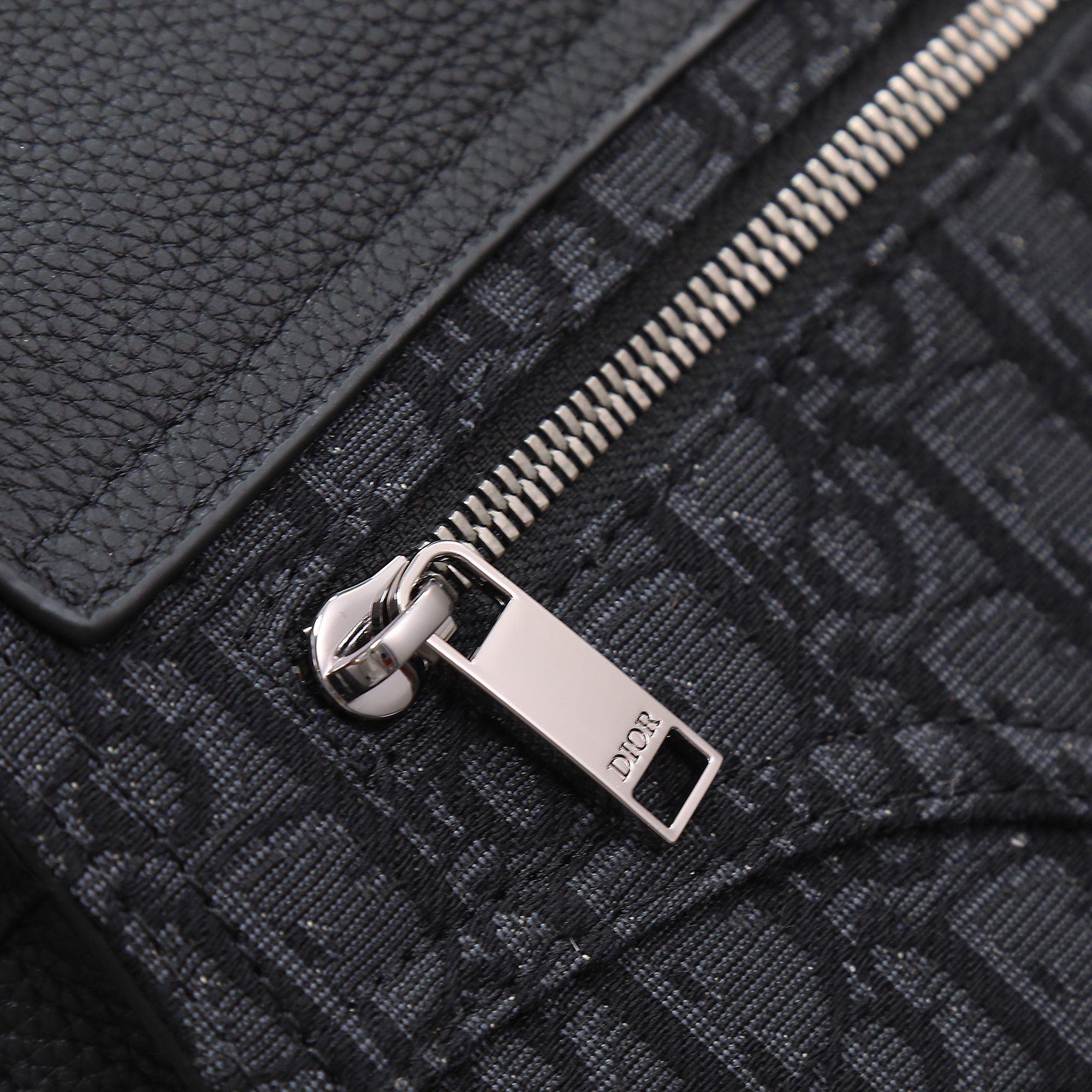 D*or saddle messenger bag with flap 23 x18 x6cm