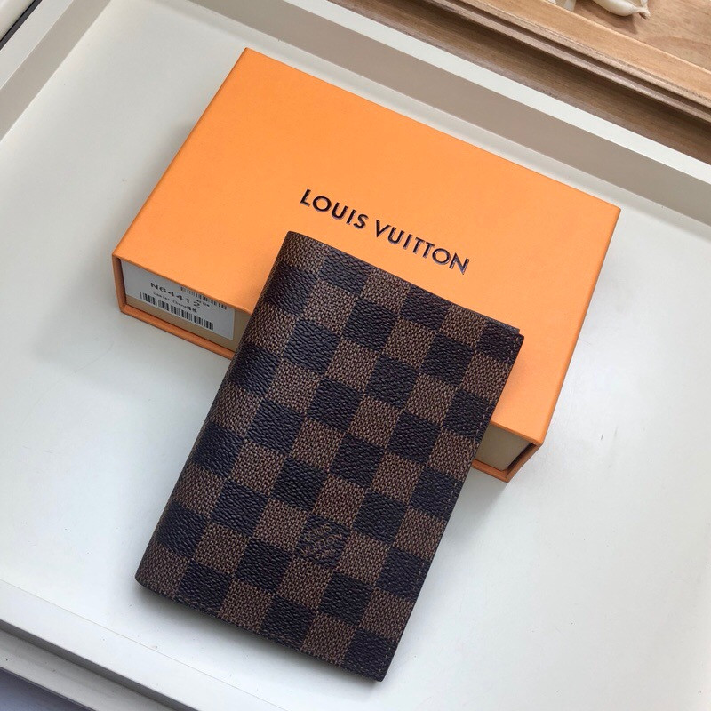 LV Passport cover N64412