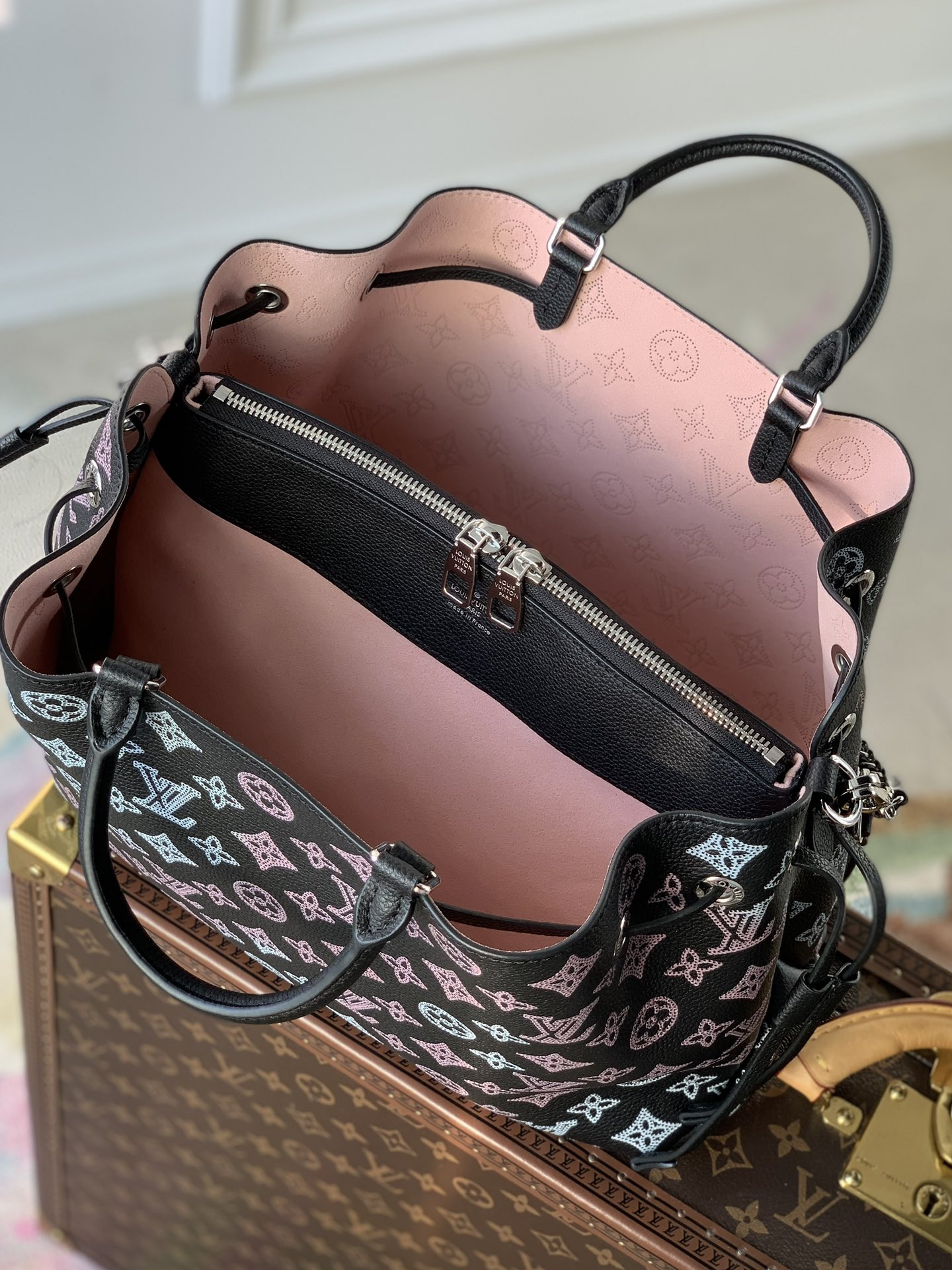 LV BELLA TOTE M21107