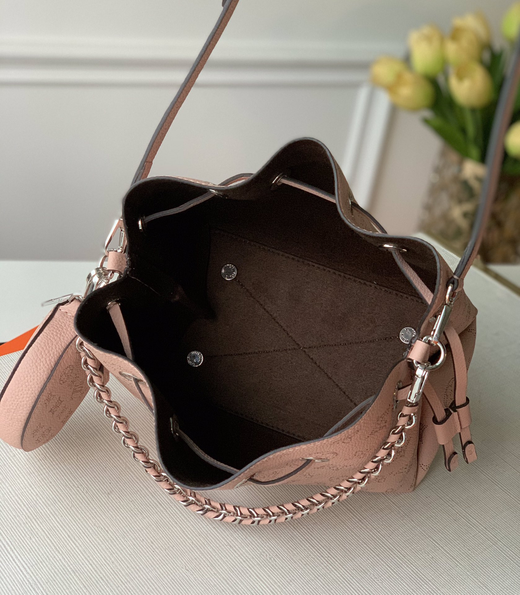BELLA M57068