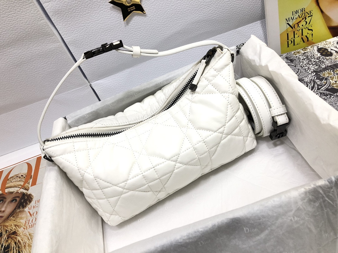 medium D*or travel nomad pouch
