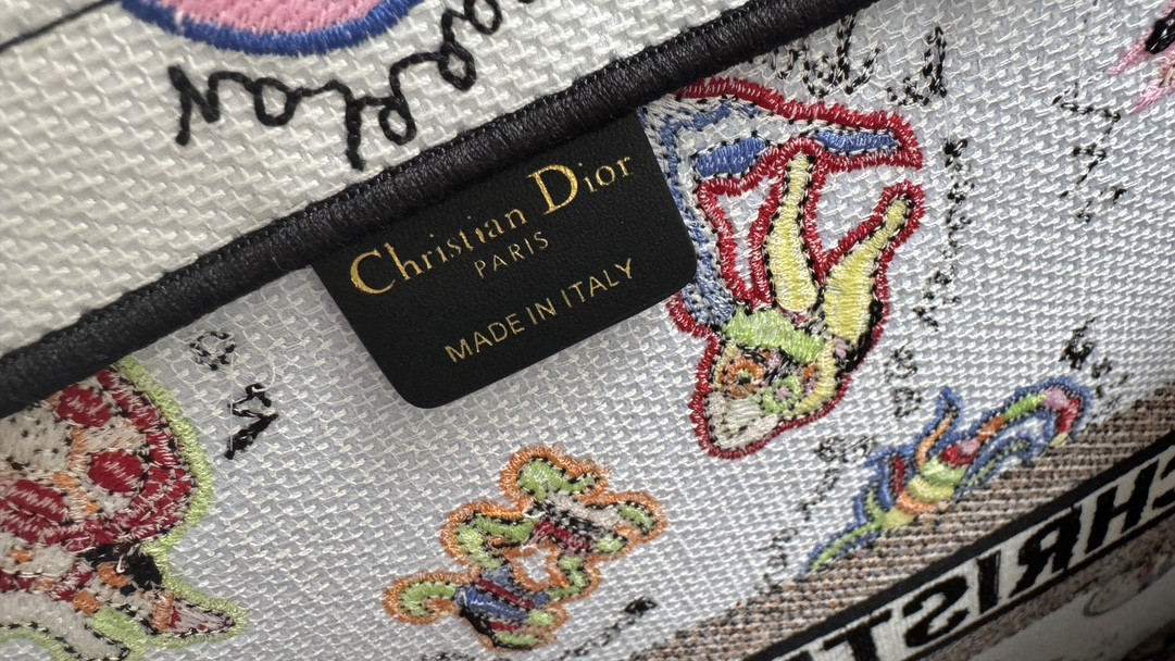 large D*or book tote white multicolor dragon zodiac embroider 16.5 x 14 x 7.5 inches