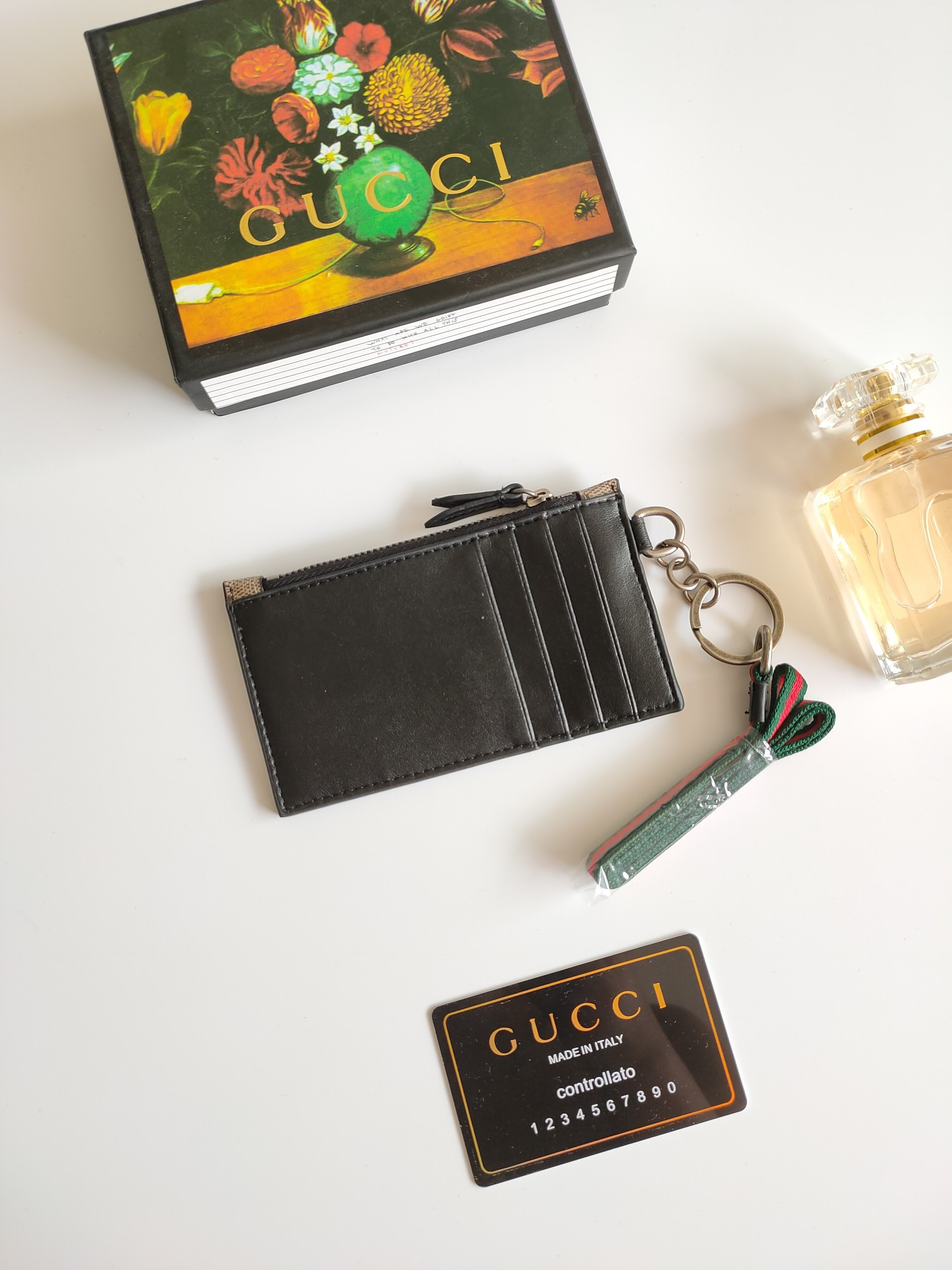 G*u*i gg card case wallet