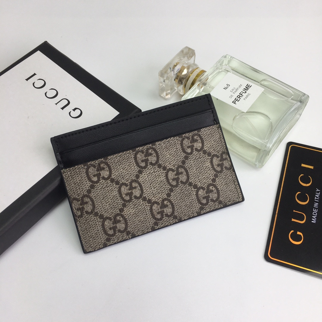 G*u*i gg card case wallet