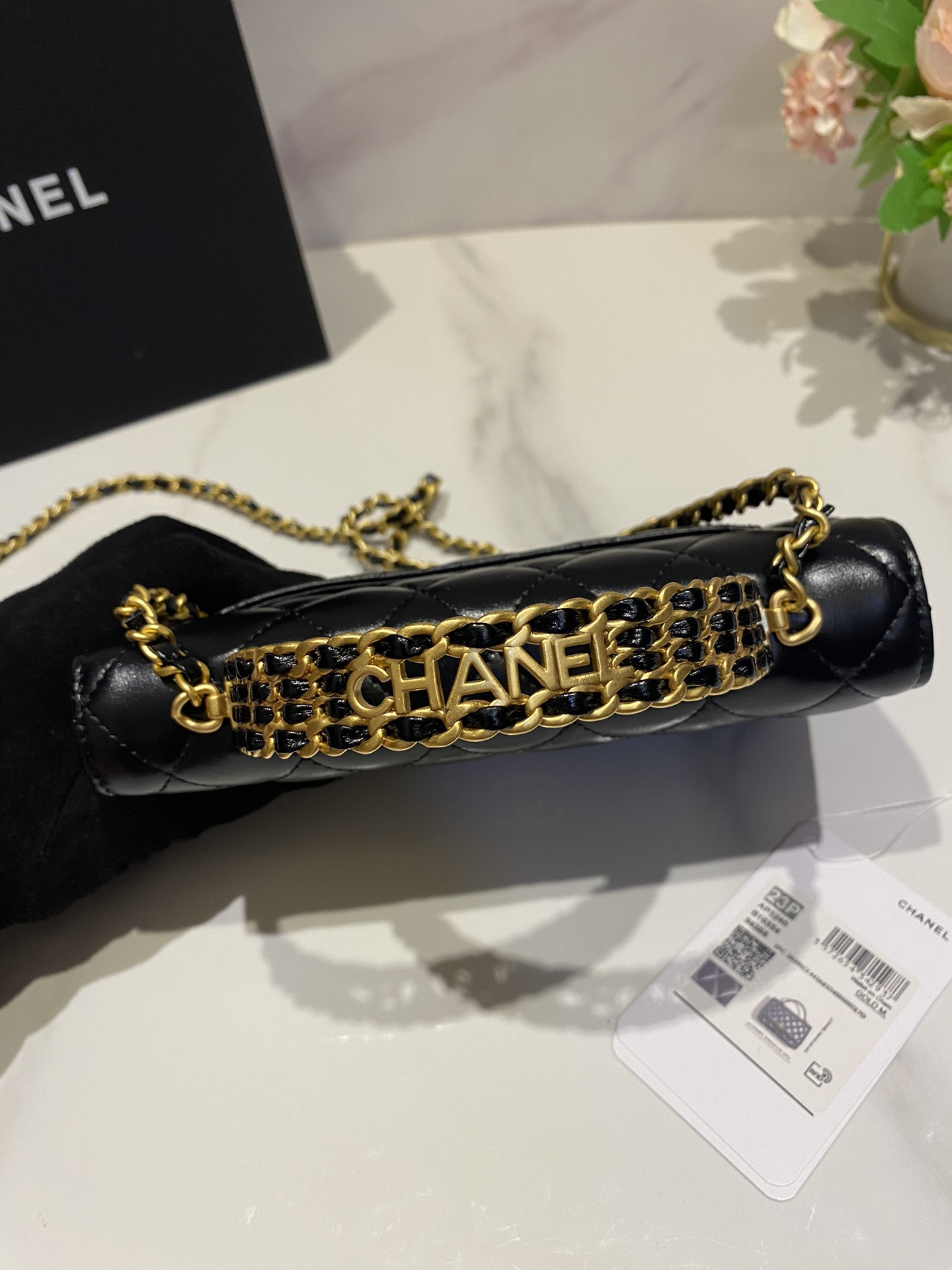Ch*el classic wallet on chain rhinestone handle black 4.8 × 7.5 × 1.4 in
