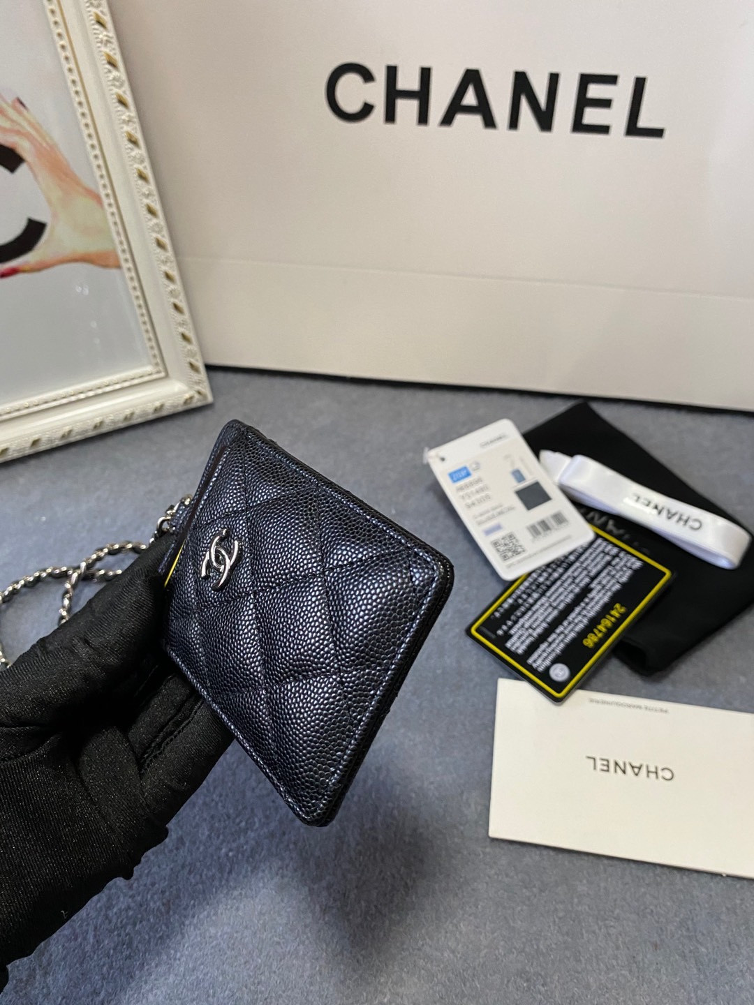 Ch*el card holder 10.5 x7 x  0.5cm
