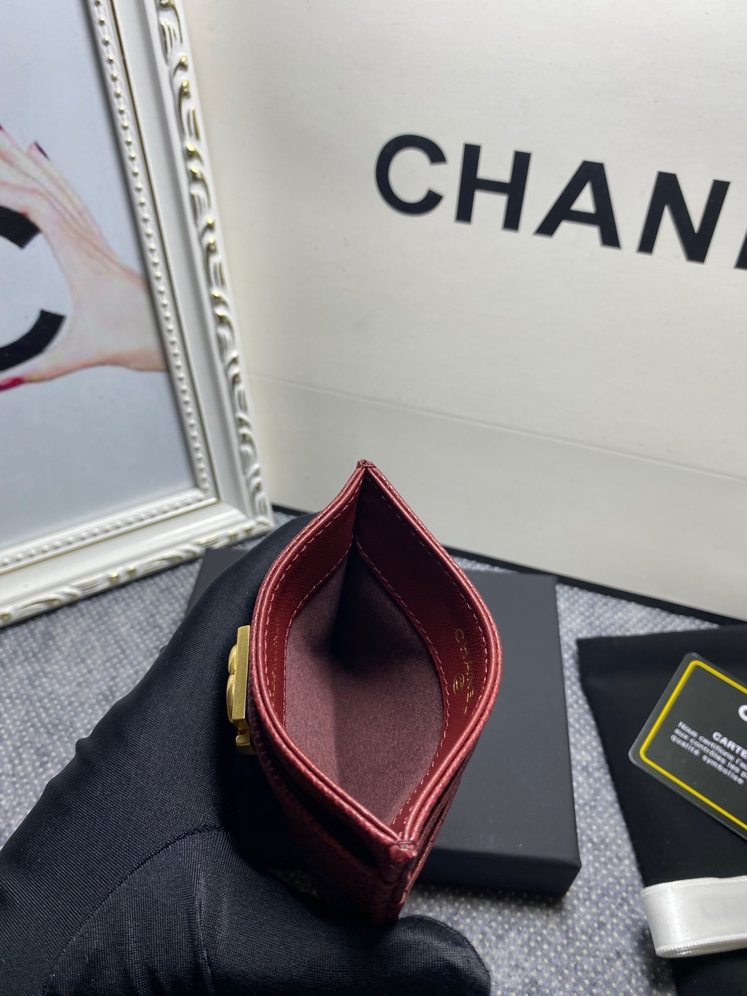 Ch*el card holder 10cm