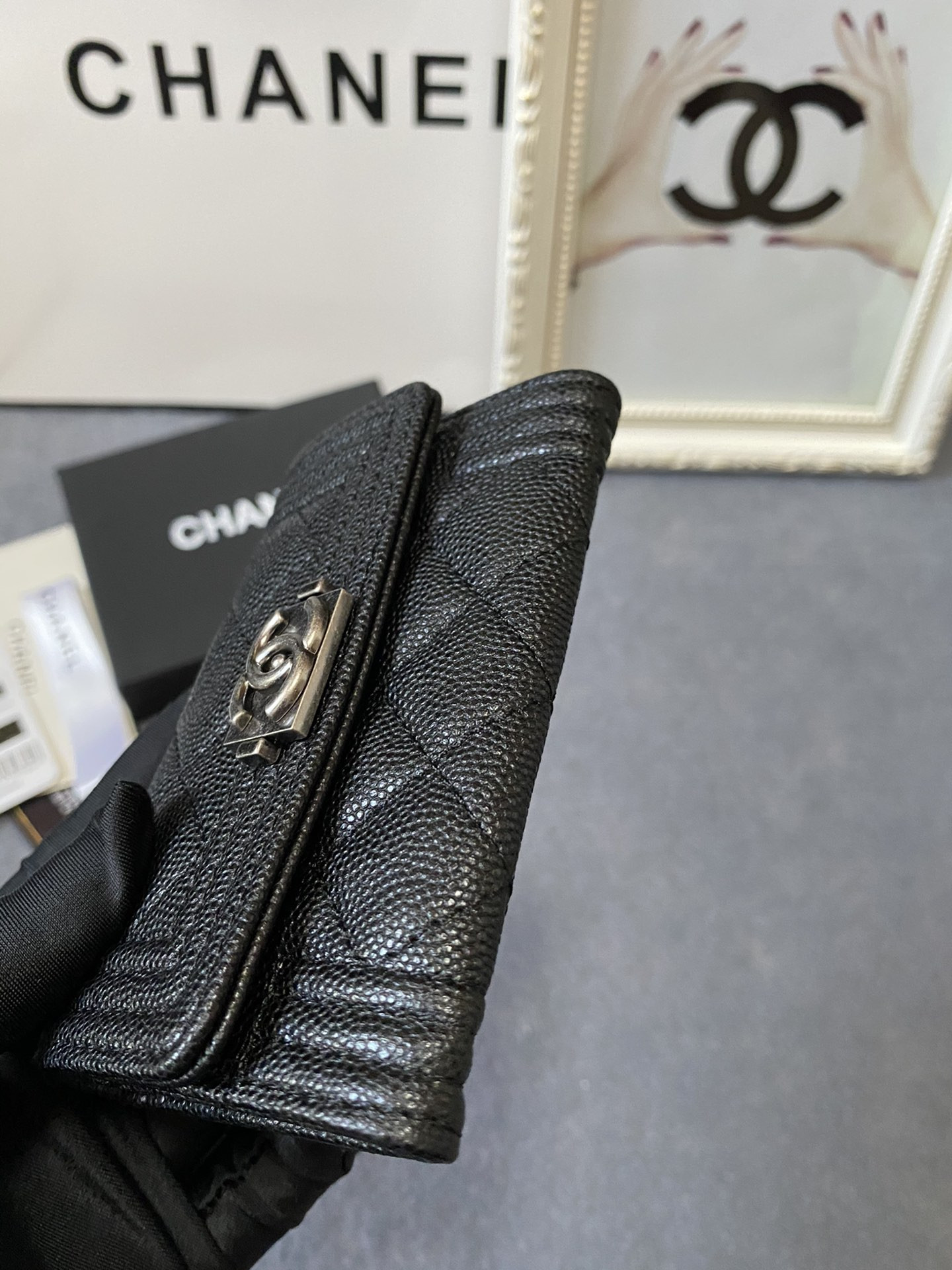 Ch*el flap wallet 12-7cm