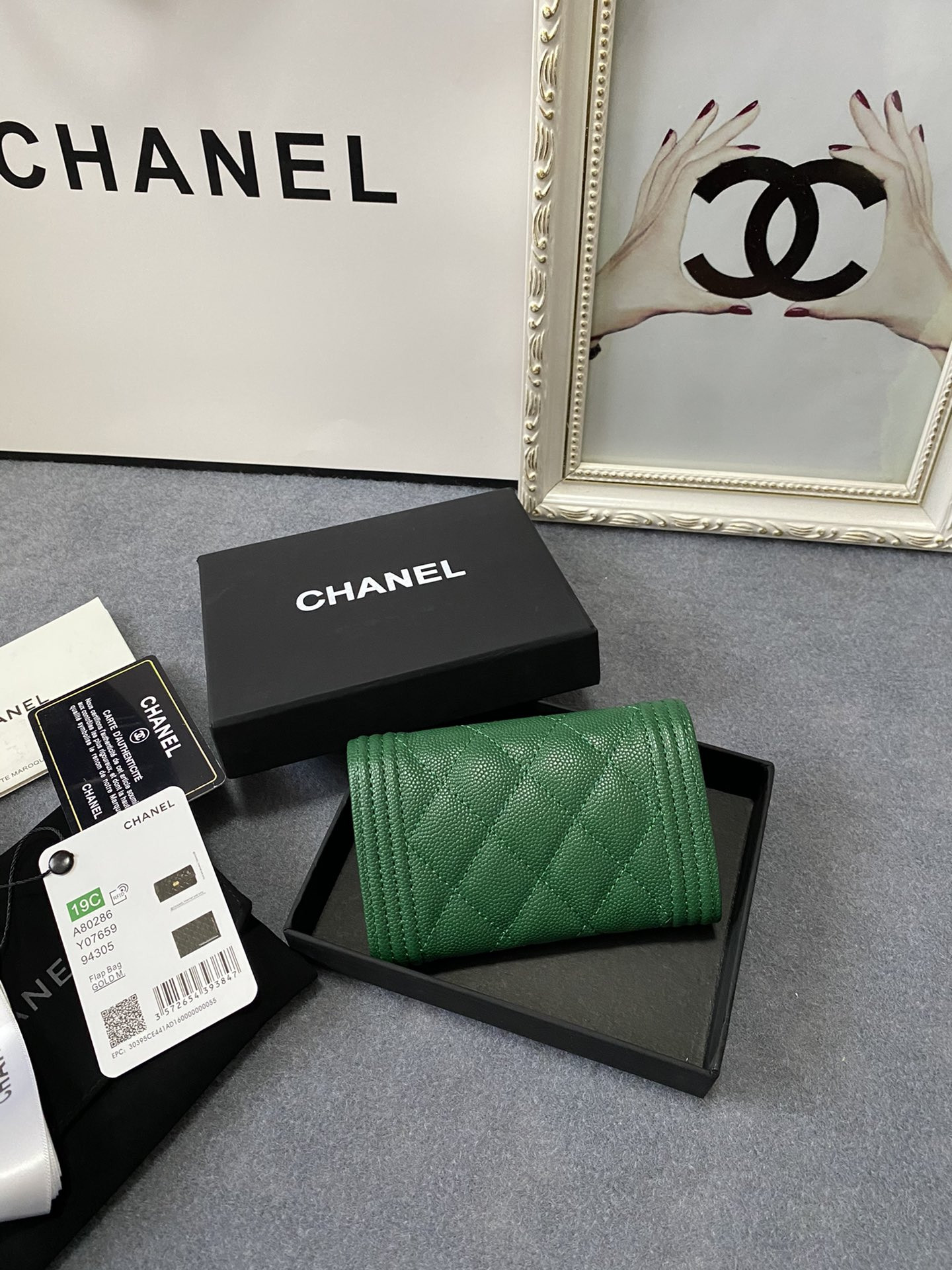 Ch*el flap wallet 12-7cm