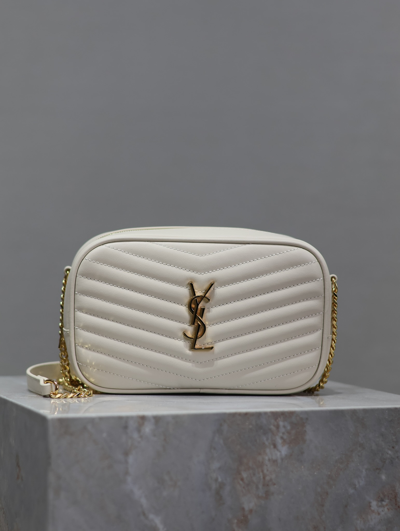 Y*L mini lou in quilted leather 7.5 x 4.1 x 2 inches