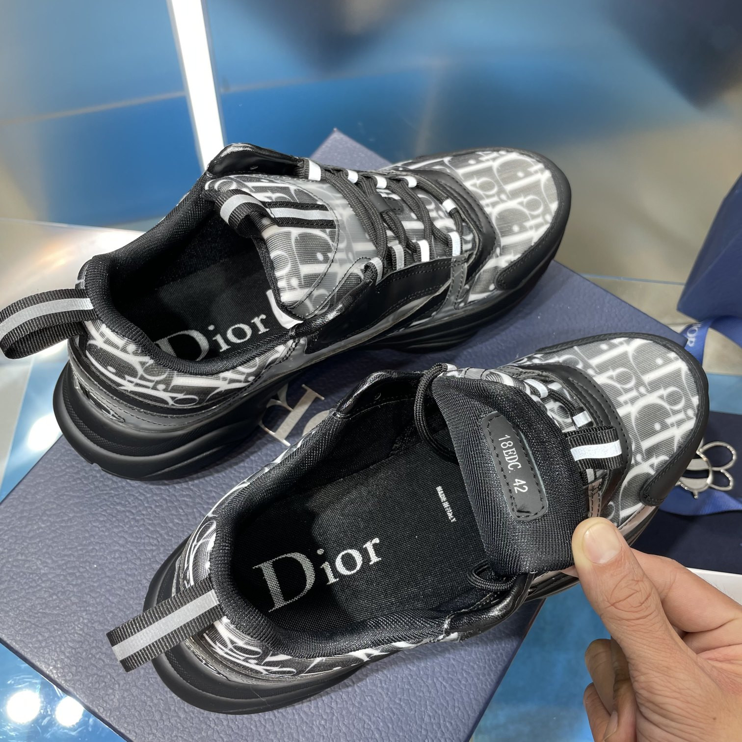 ua D*or b22 sneaker