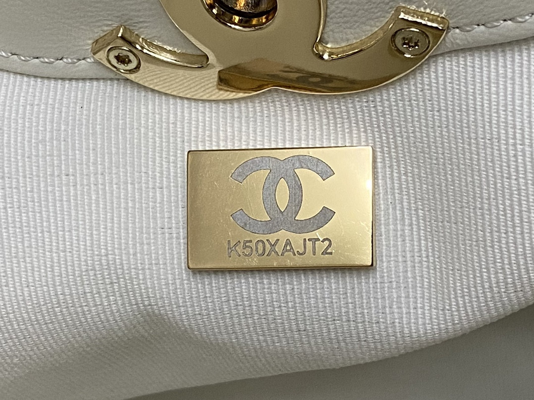 Ch*el shopping bag shiny lambskin & gold-tone metal 35x39x8cm