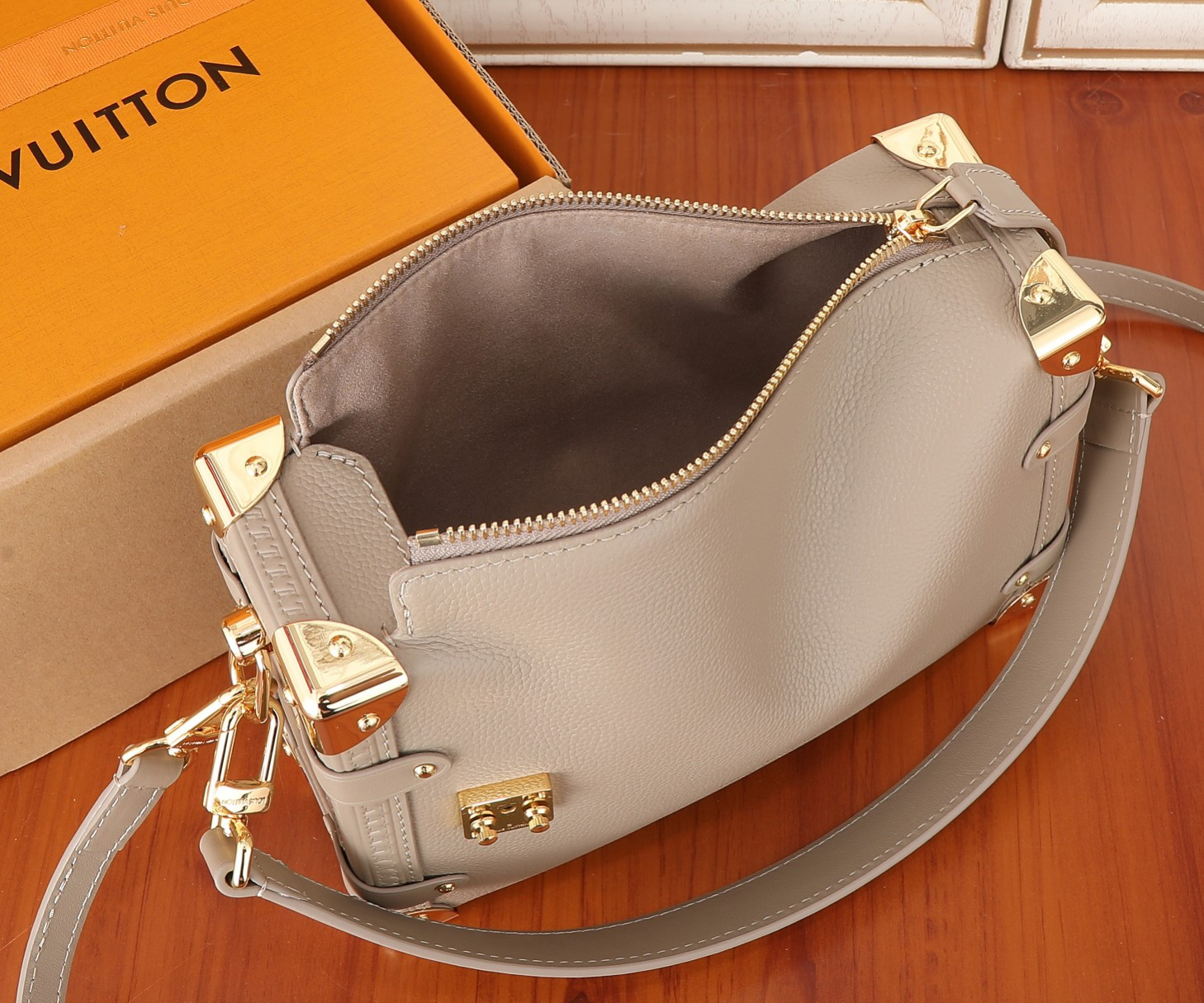 LV Side Trunk MM M25172  8.3 x 5.5 x 2.4 inches
