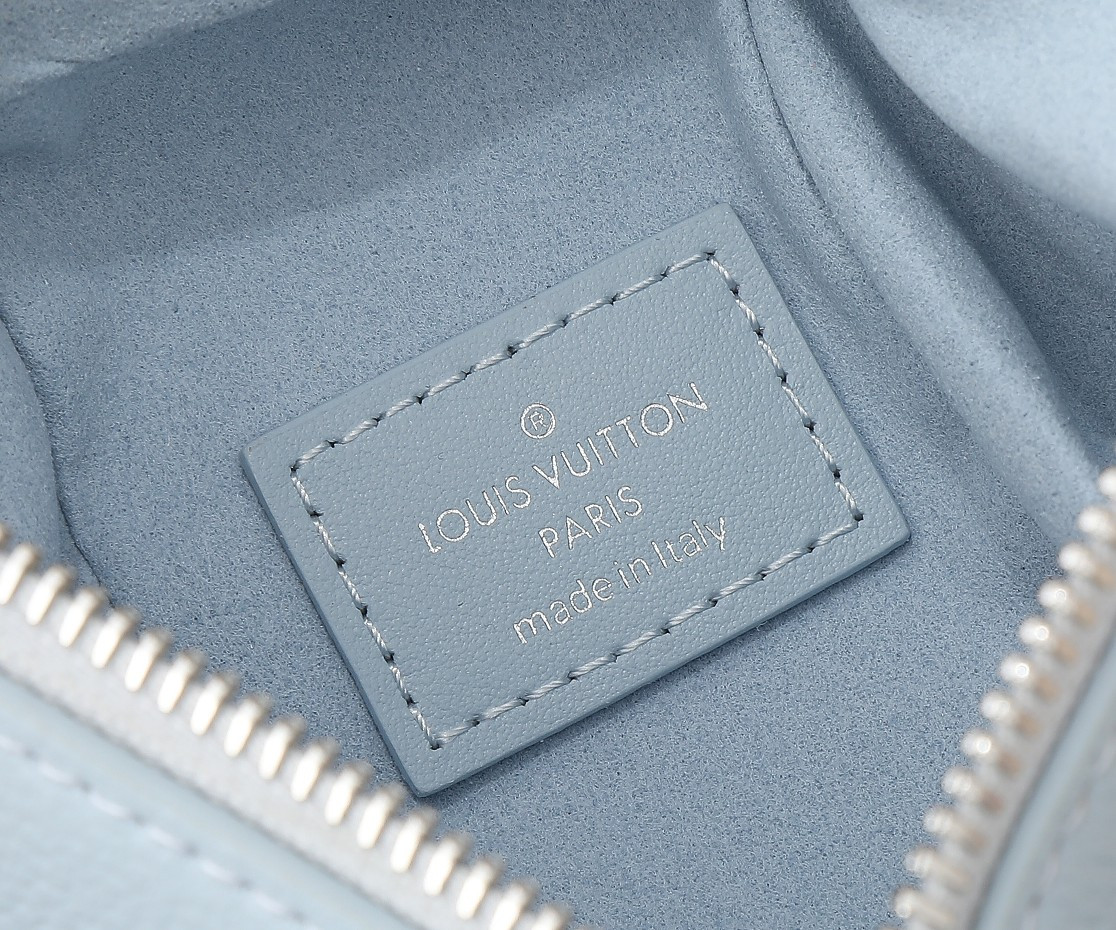 LV Side Trunk PM M25067 7.1 x 4.9 x 3.1 inches