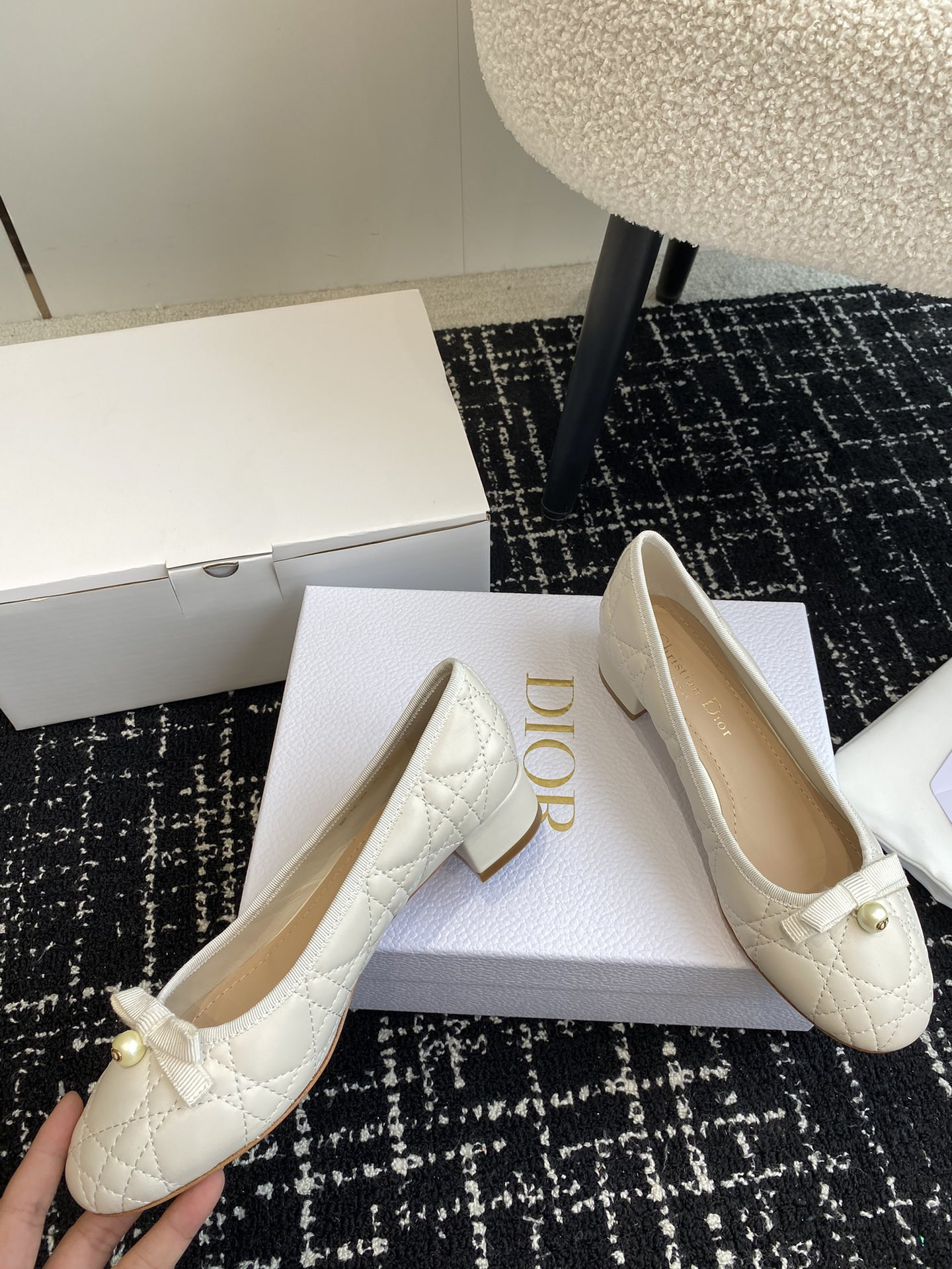 ua D*or ballet pump