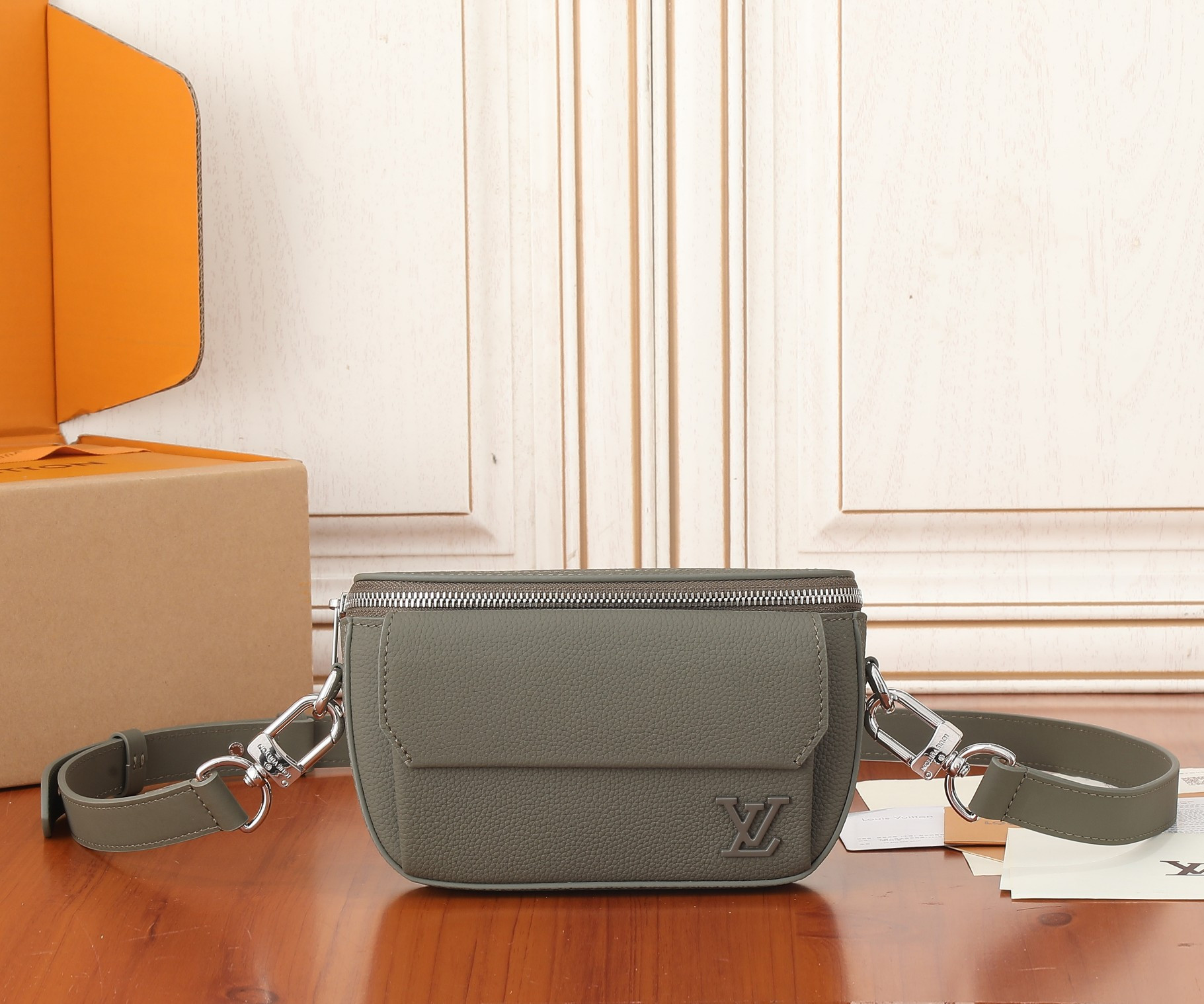 LV Pilot Wearable Wallet M83560 7.9 x 4.7 x 2.2 in