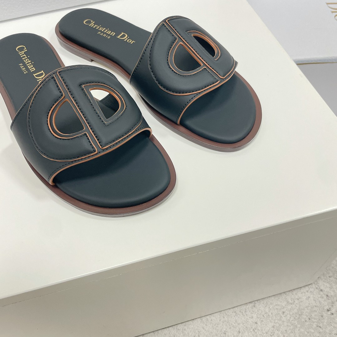 ua D*or d-club slide black