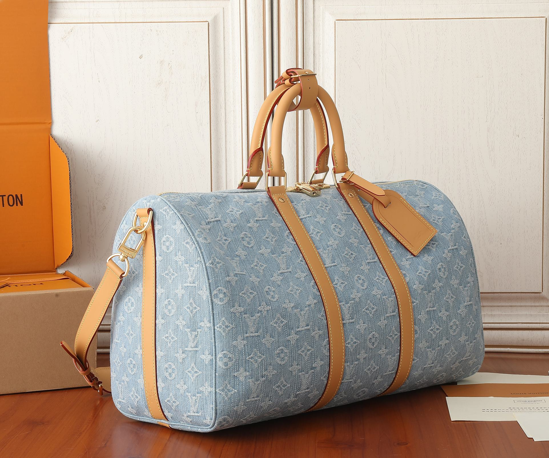LV Keepall Bandoulière 45 M25334 17.7 x 10.6 x 7.9 inches