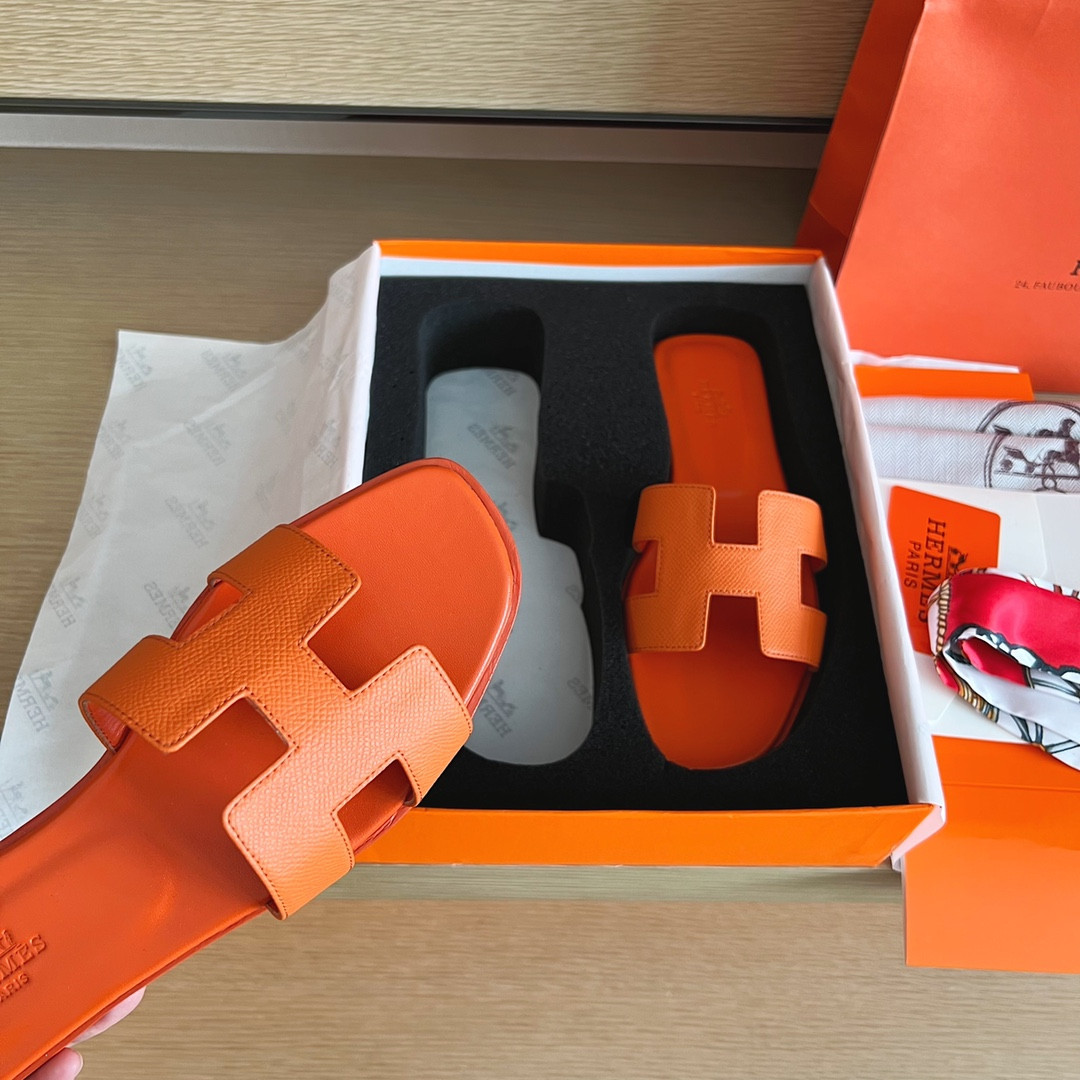 ua H**me5 oran sandal