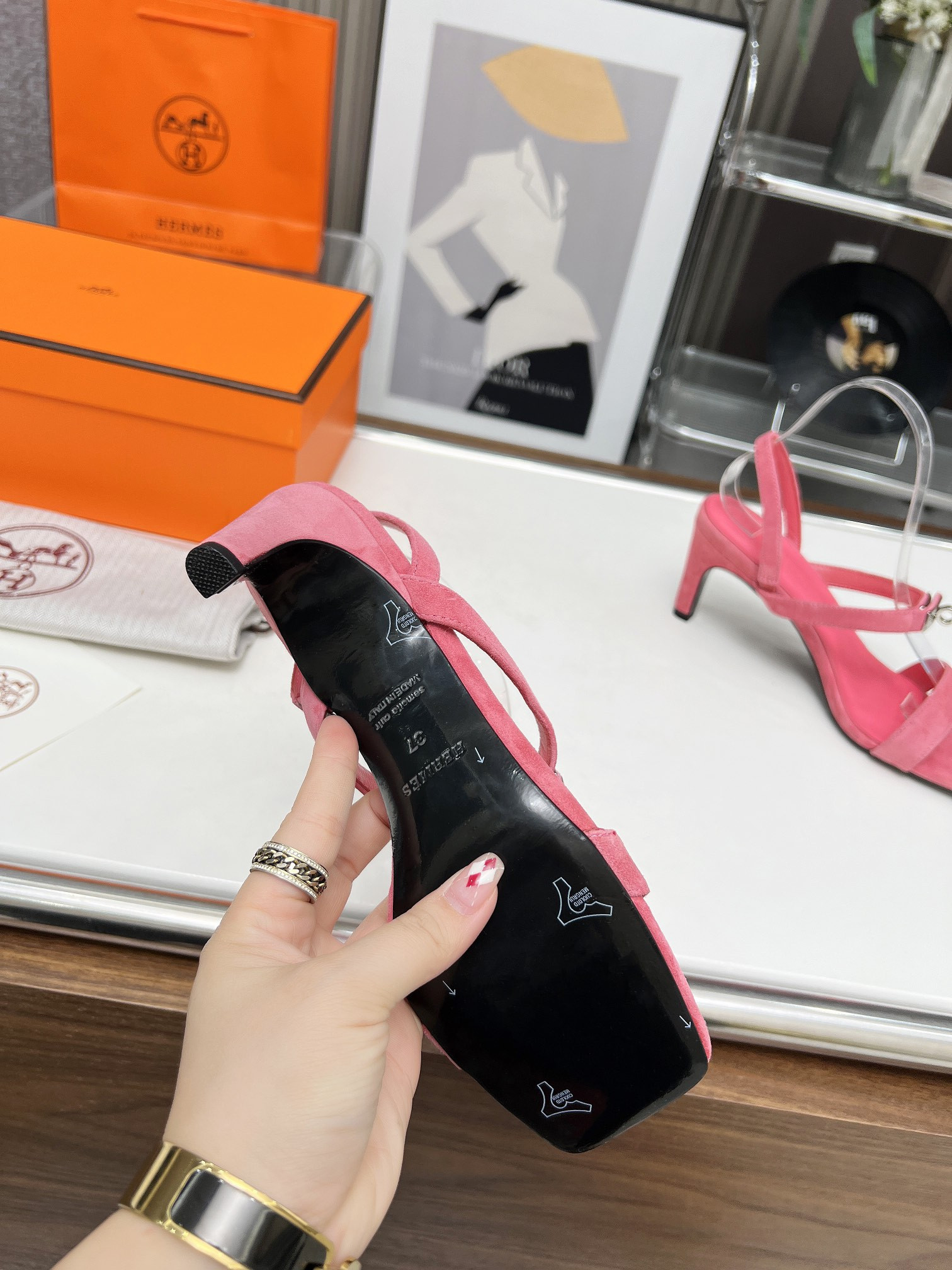 ua H**me5 glamour 95 sandal