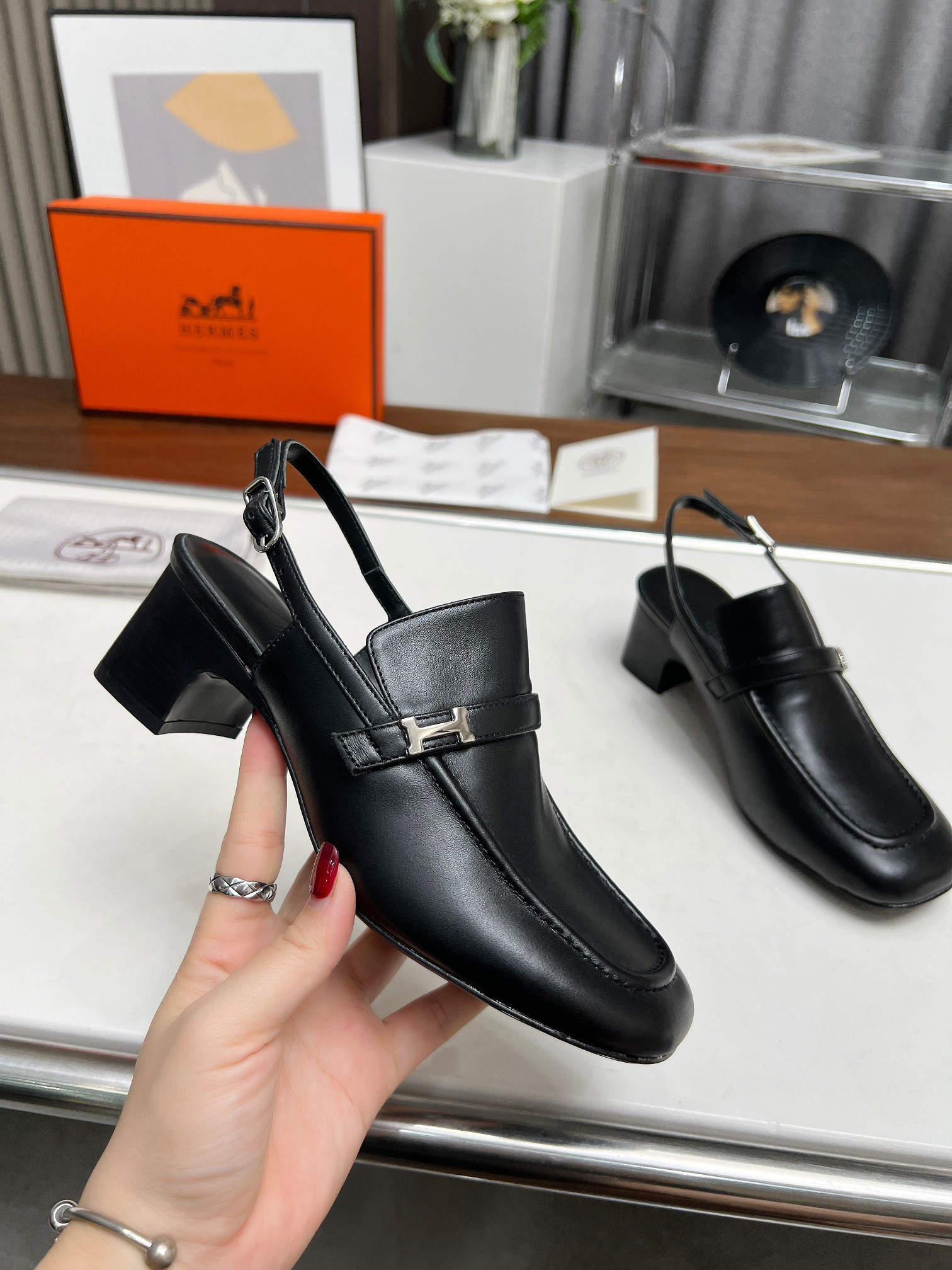 ua H**me5 infinie 50 pump