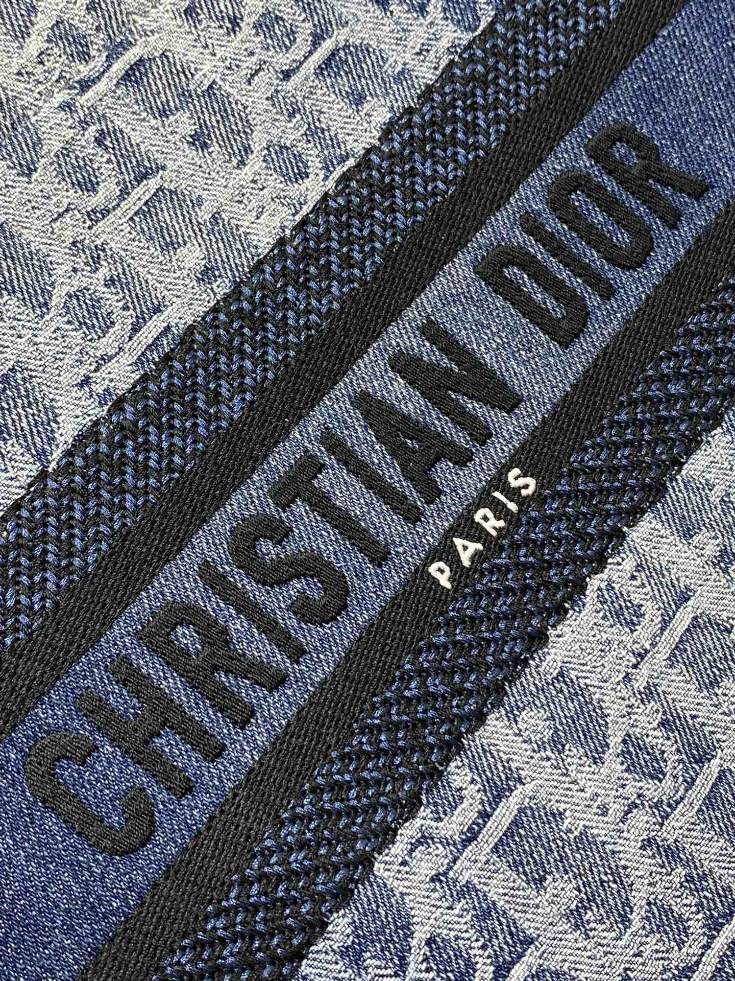 large D*or book tote blue denim D*or oblique jacquard 26x8x22cm