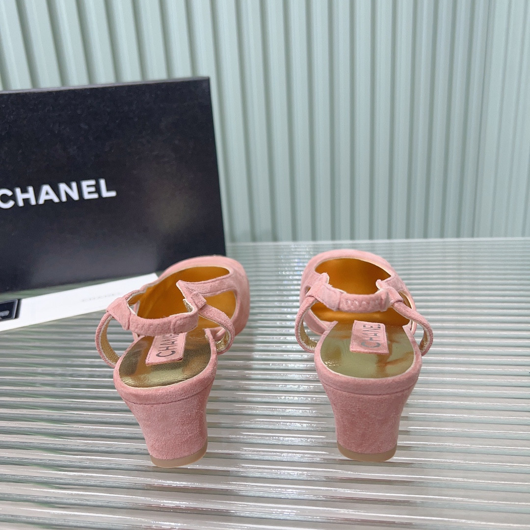 ua Ch*el slingbacks
