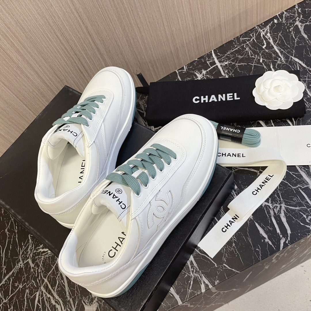 ua Ch*el sneakers calfskin