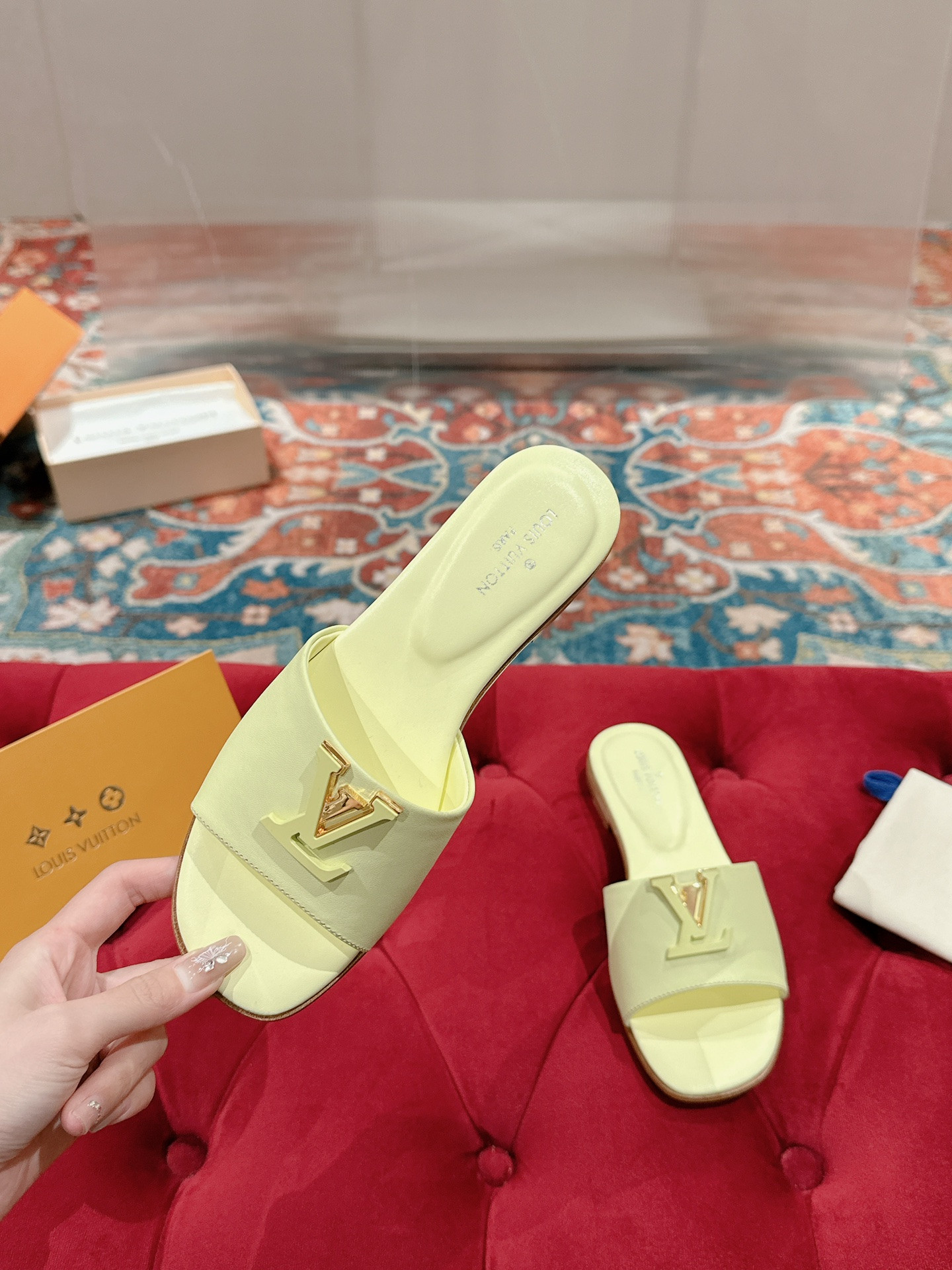 UA LV Capri Flat Mule