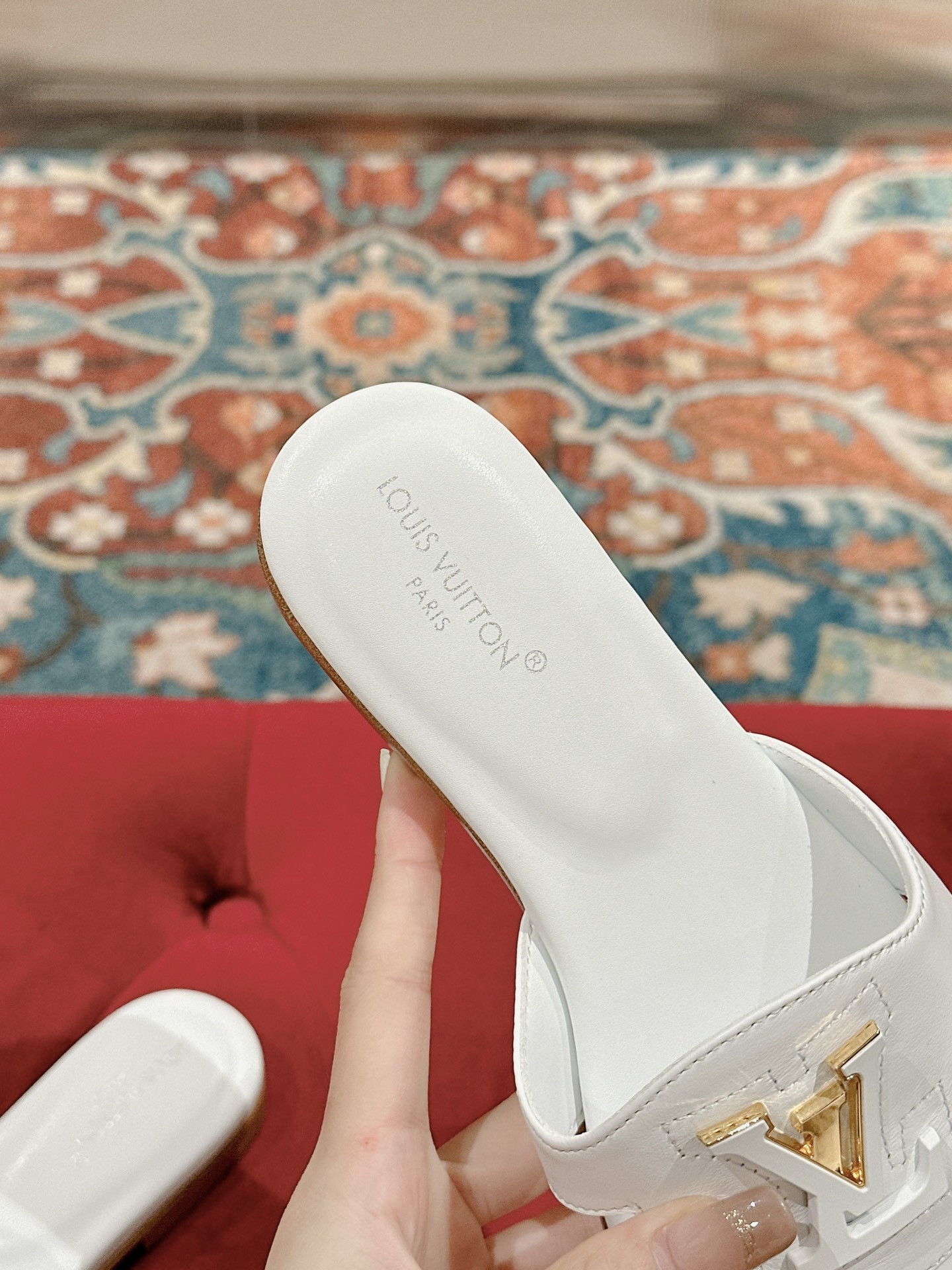 UA LV Flat Mule