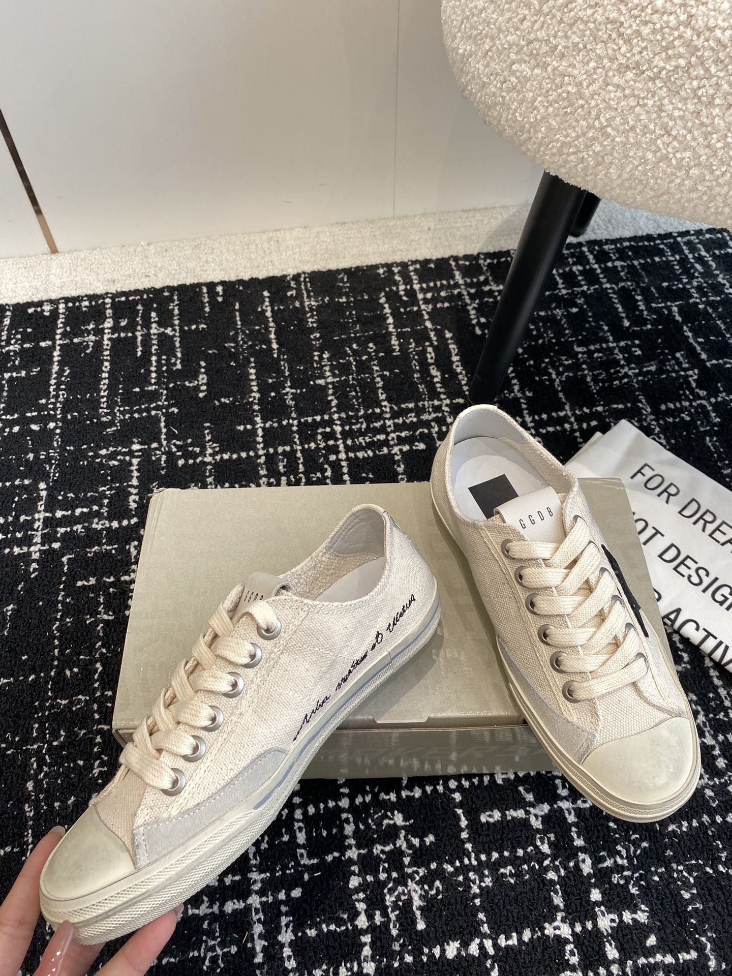 UA Golden Goose V-STAR Sneaker