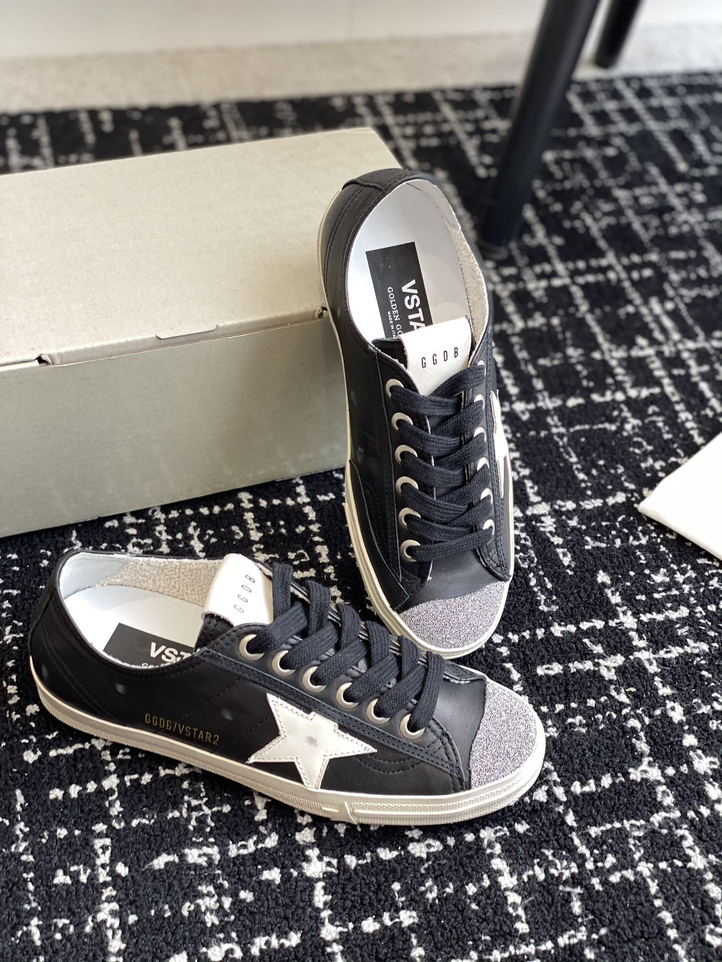 UA Golden Goose V-STAR Sneaker