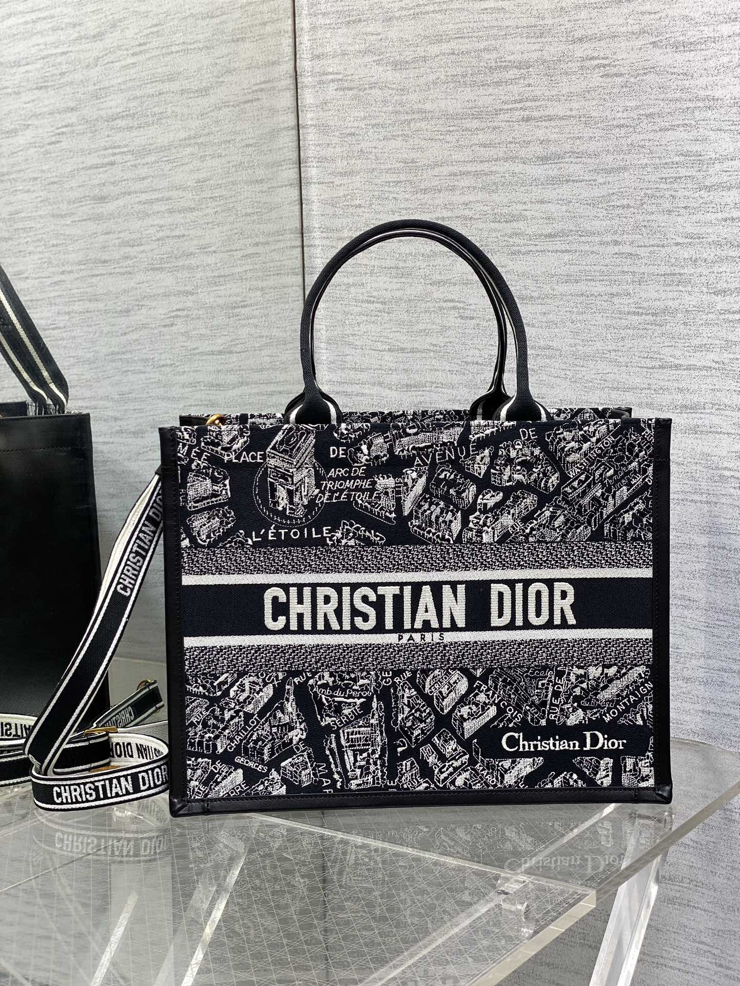 D*or medium D*or book tote black and white plan de paris embroidery 36 x 27.5 x 16.5 cm