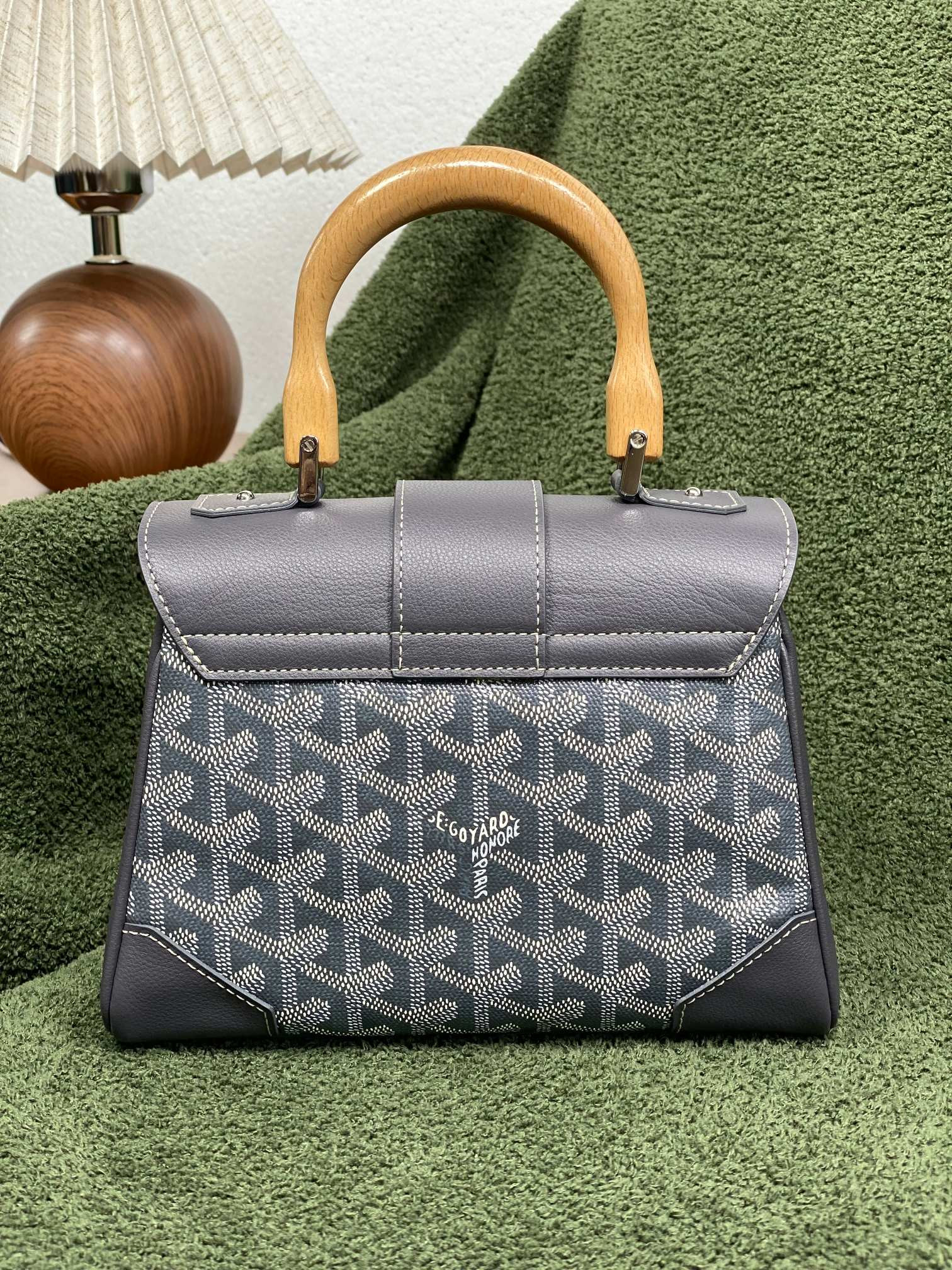 Go*ard saïgon structuré mini bag 20×15×7.5cm