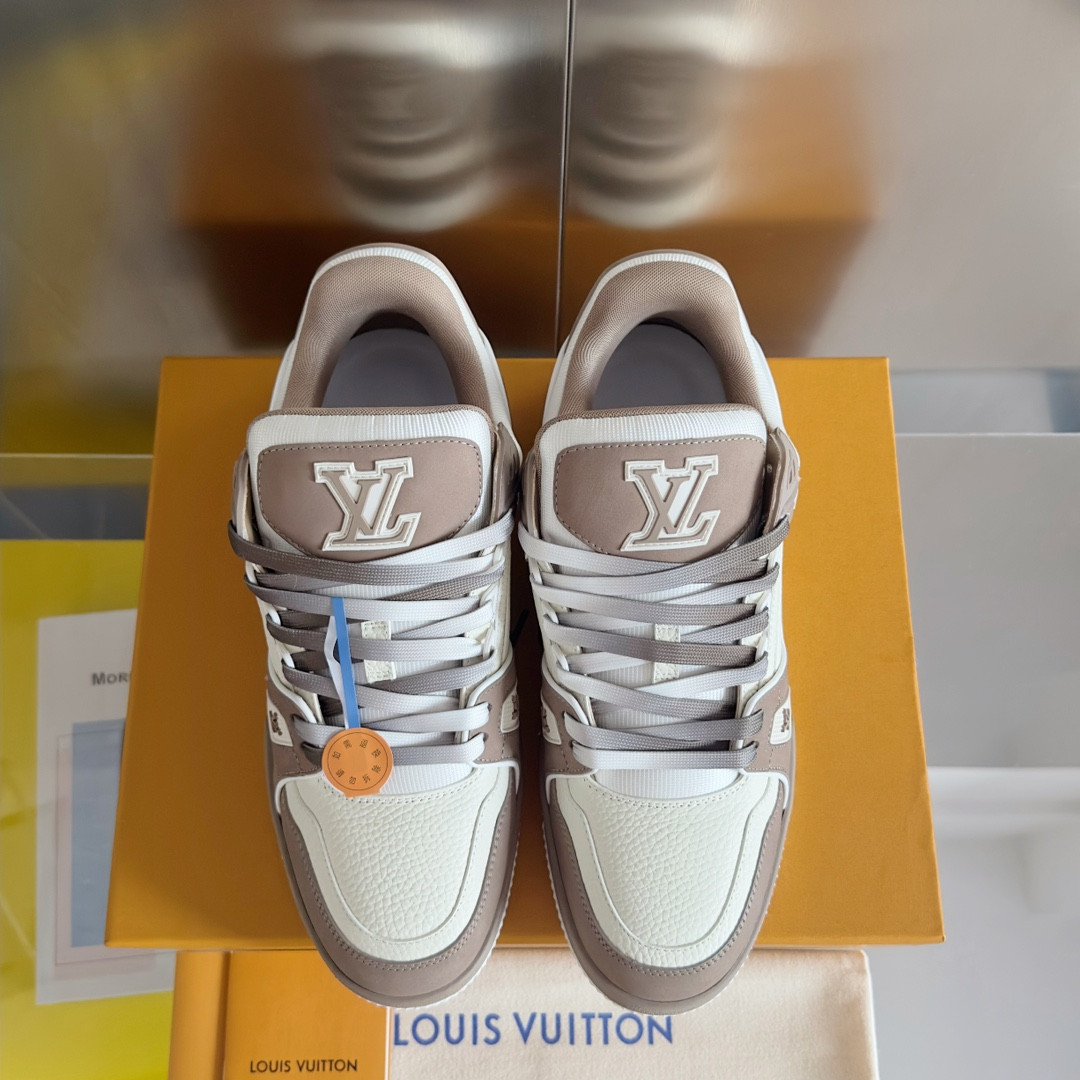 UA LV Trainer Sneaker