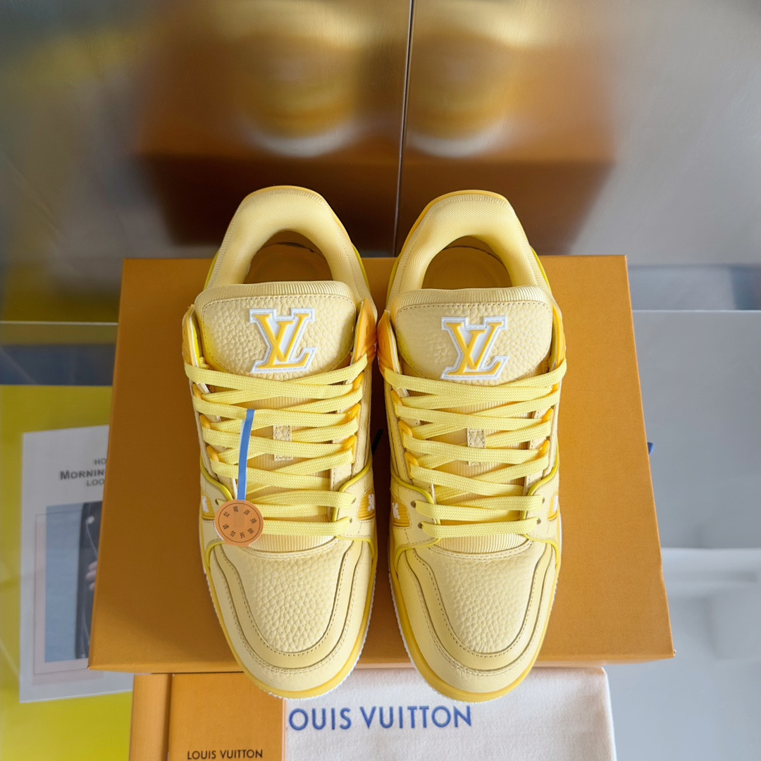 UA LV Trainer Sneaker