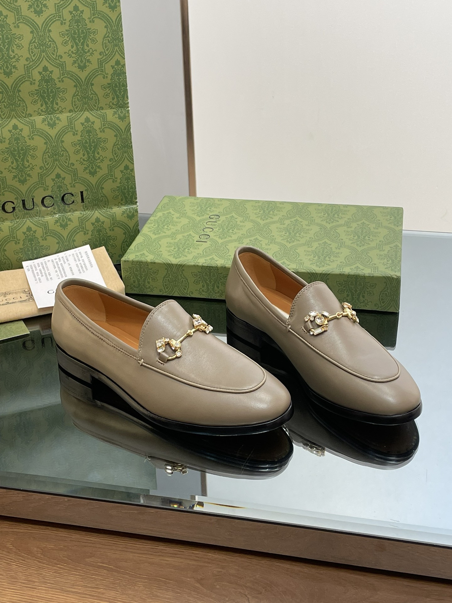 ua G*u*i horsebit loafer