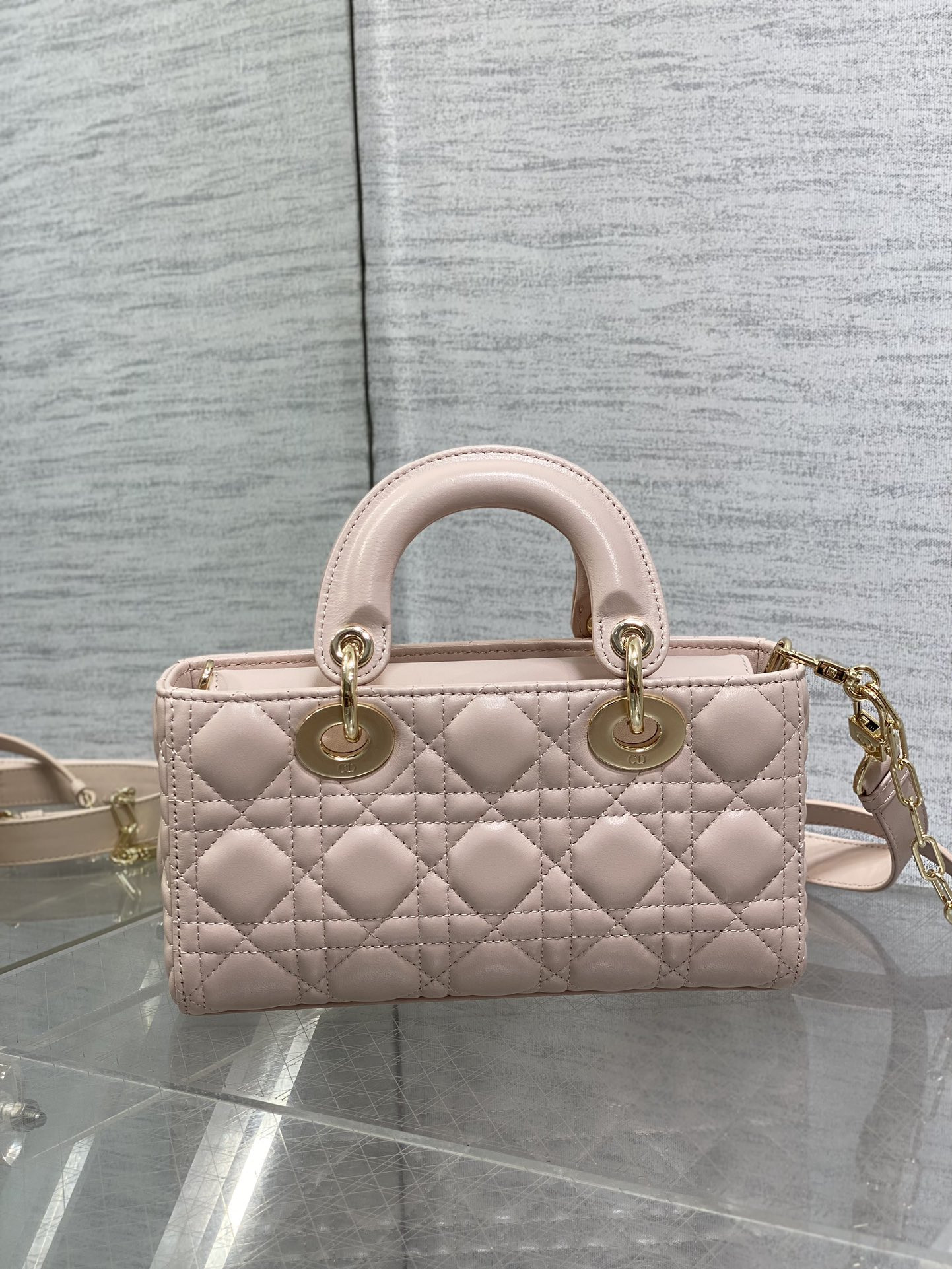 D*or samll d-joy bag 22.5 x 6 x 11.5cm