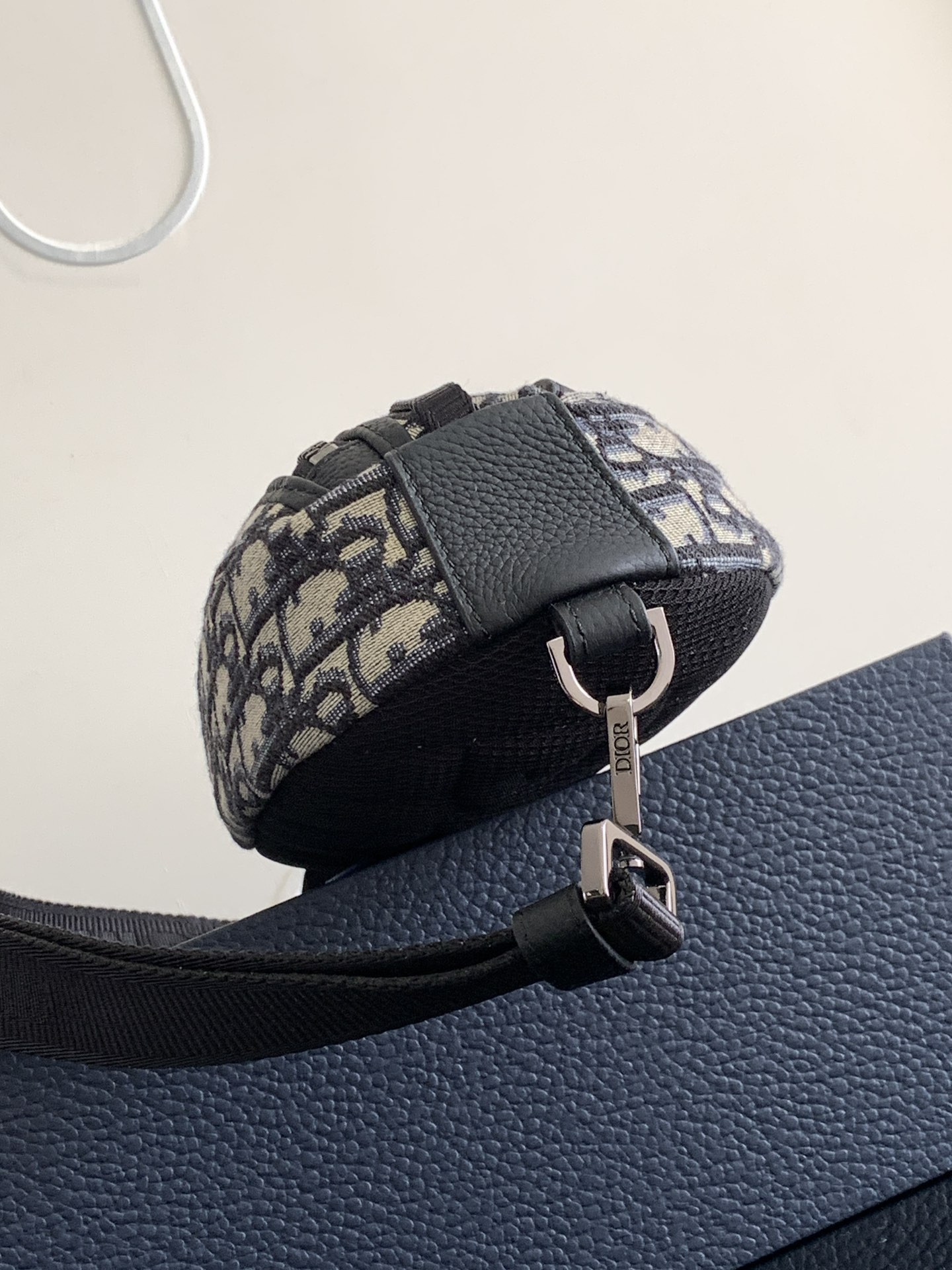 mini D*or scarab bag 28 x 12.2 x 3.8 cm