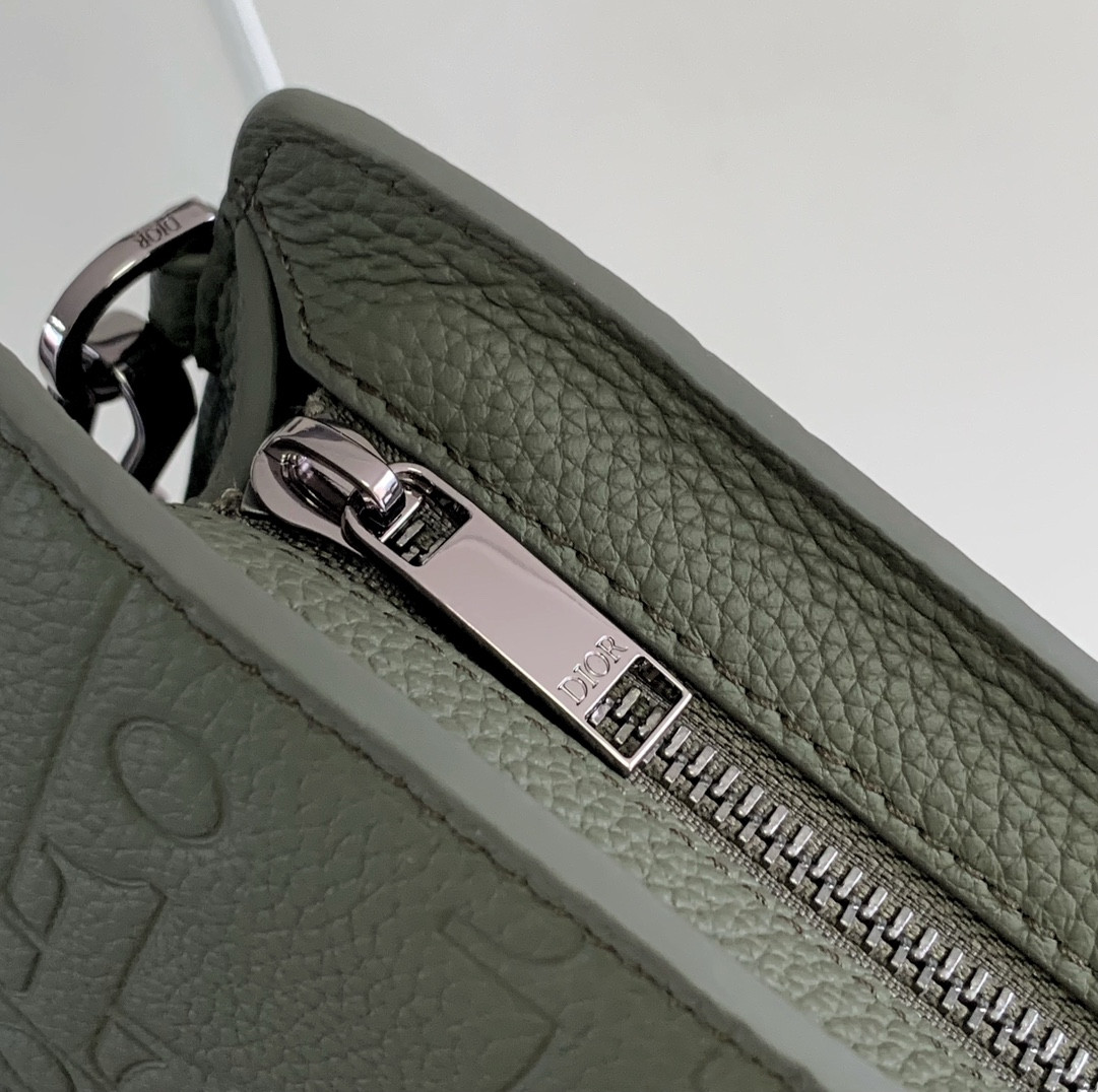 D*or a5 triangle pouch 27 x 19.5 x 6 cm