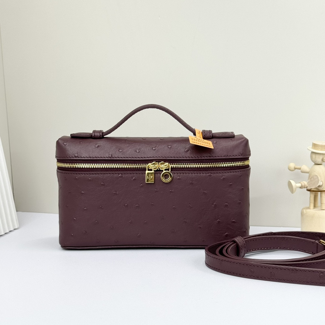 L**o p*ana extra pocket l19 ostrich-grained leather 11 x 19 x 6.5 cm