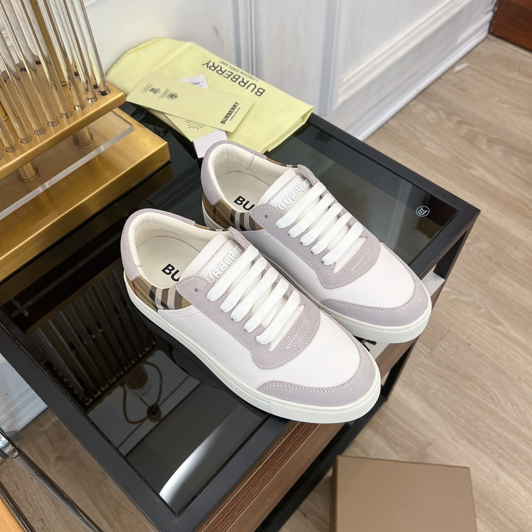 ua B**rry sneakers