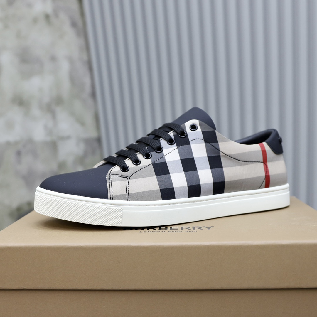 ua B**rry check sneakers